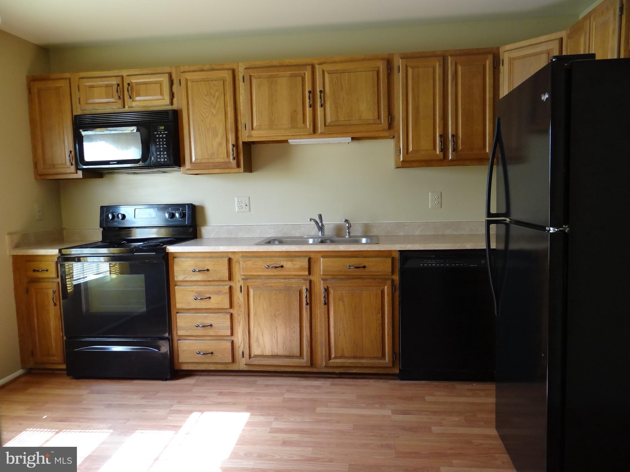 LOVETON FARMS - Residential Lease