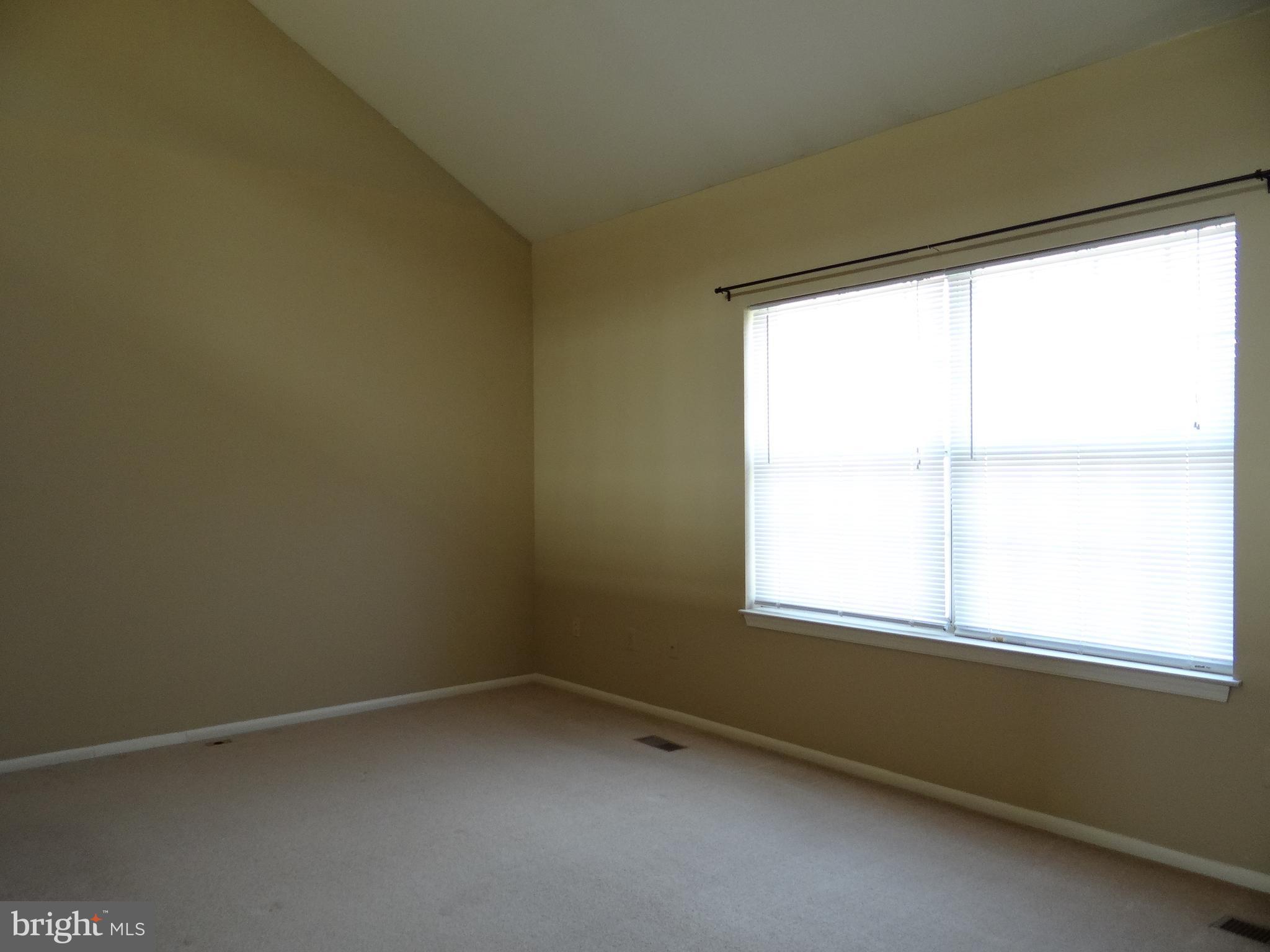 LOVETON FARMS - Residential Lease