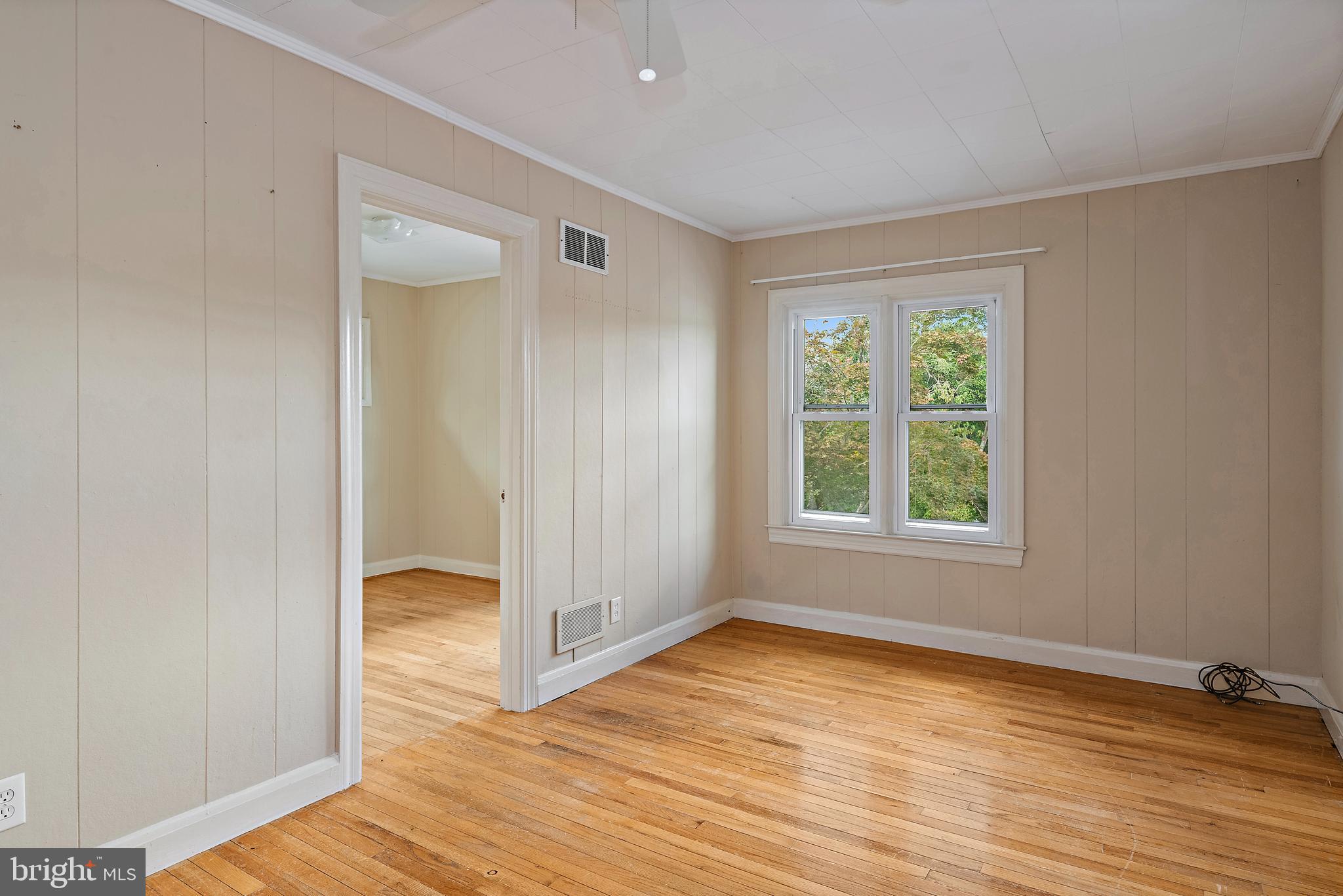 MANHATTAN BEACH - Residential Lease