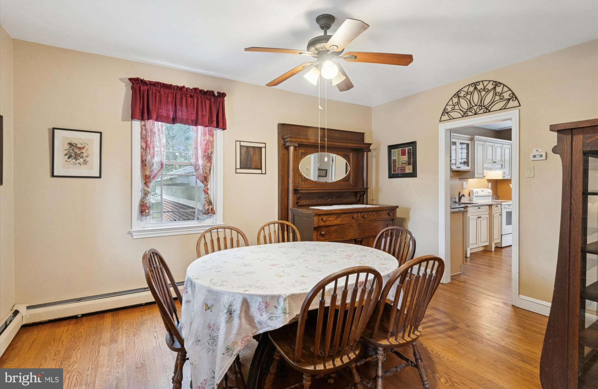 BALLINAHINCH - Residential