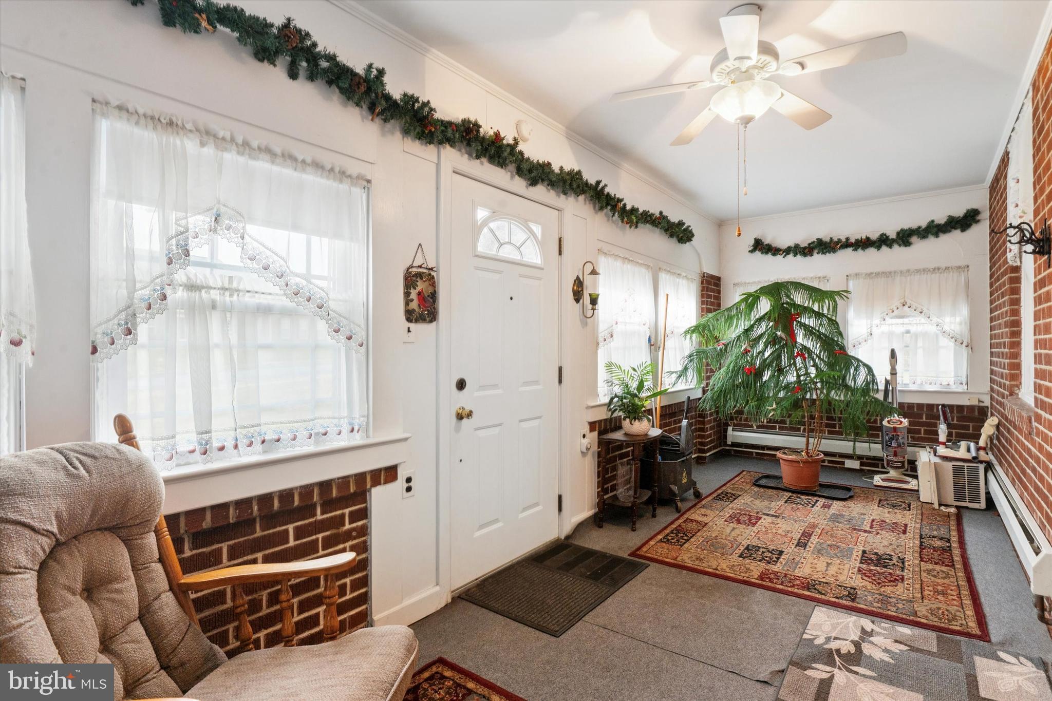 BALLINAHINCH - Residential