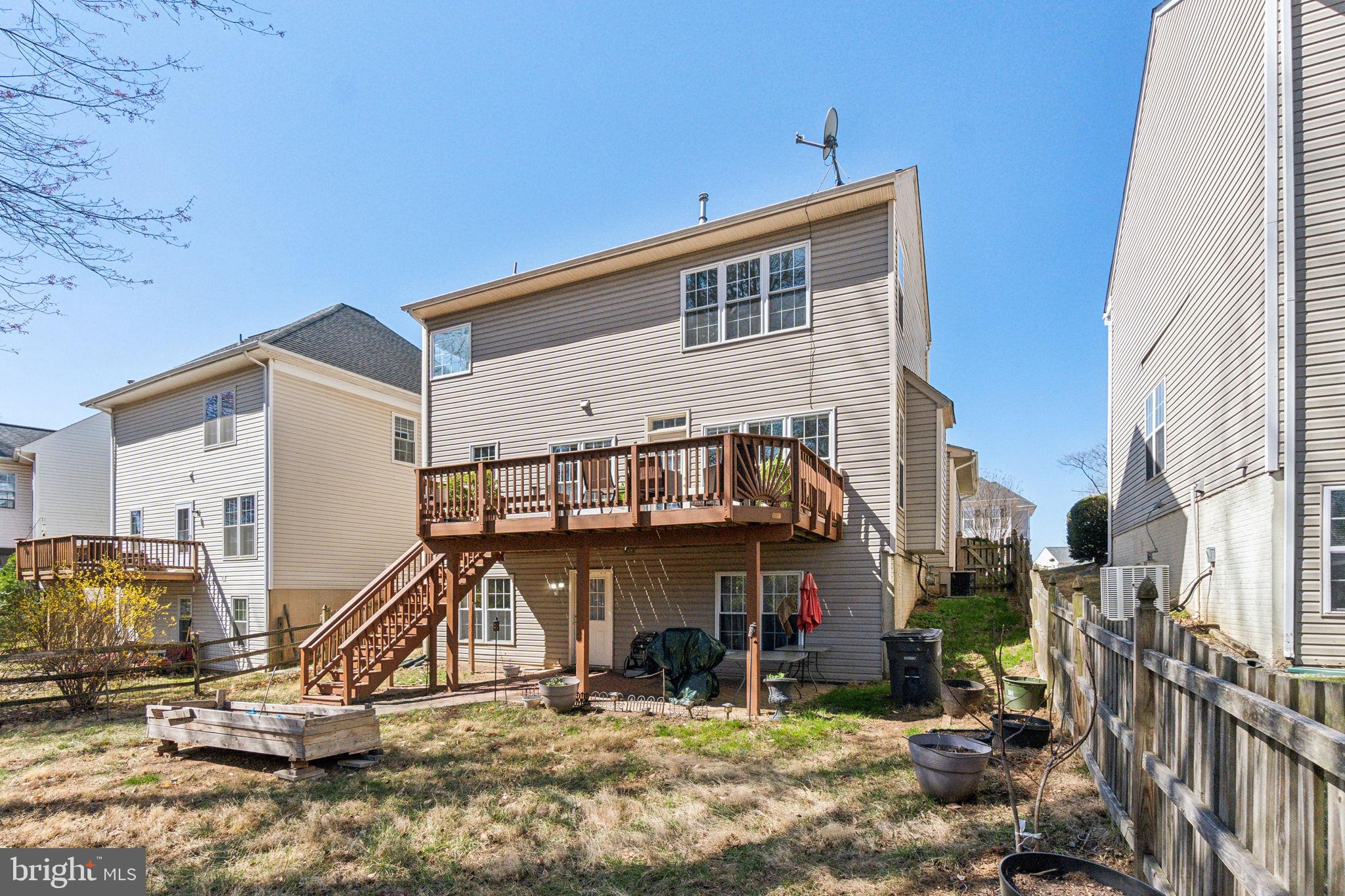 BLOOMS CROSSING - Residential