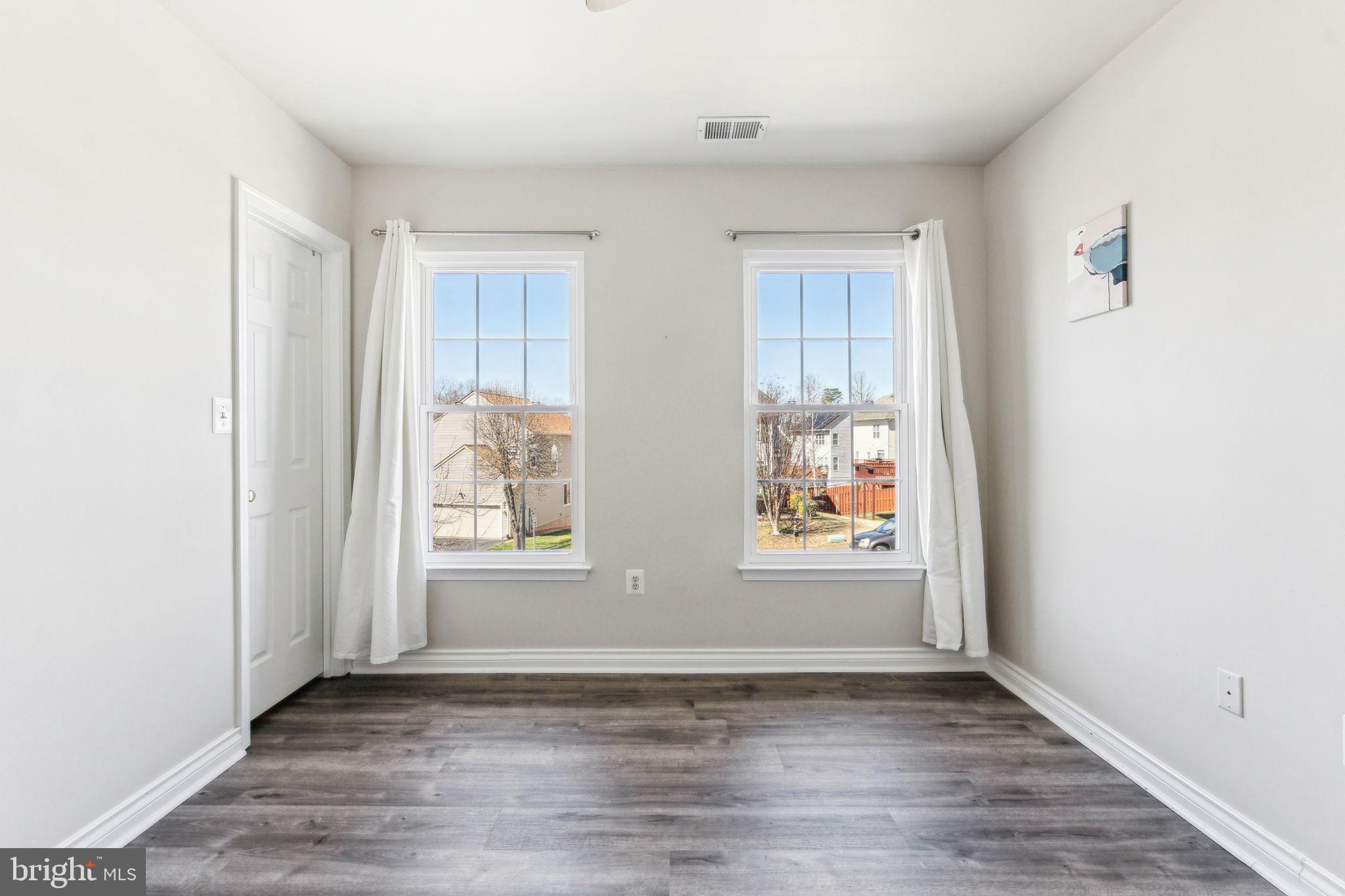 BLOOMS CROSSING - Residential