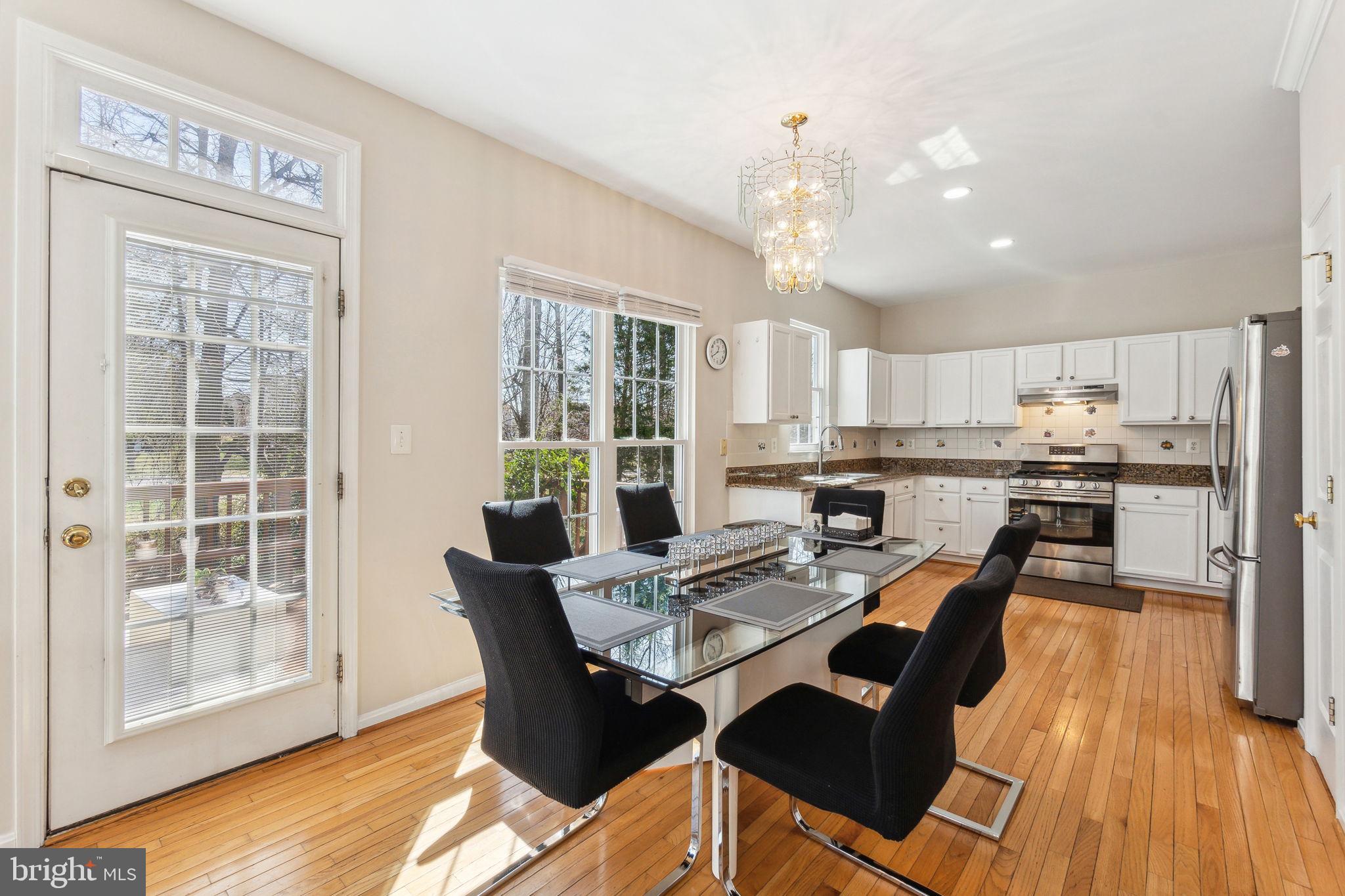 BLOOMS CROSSING - Residential