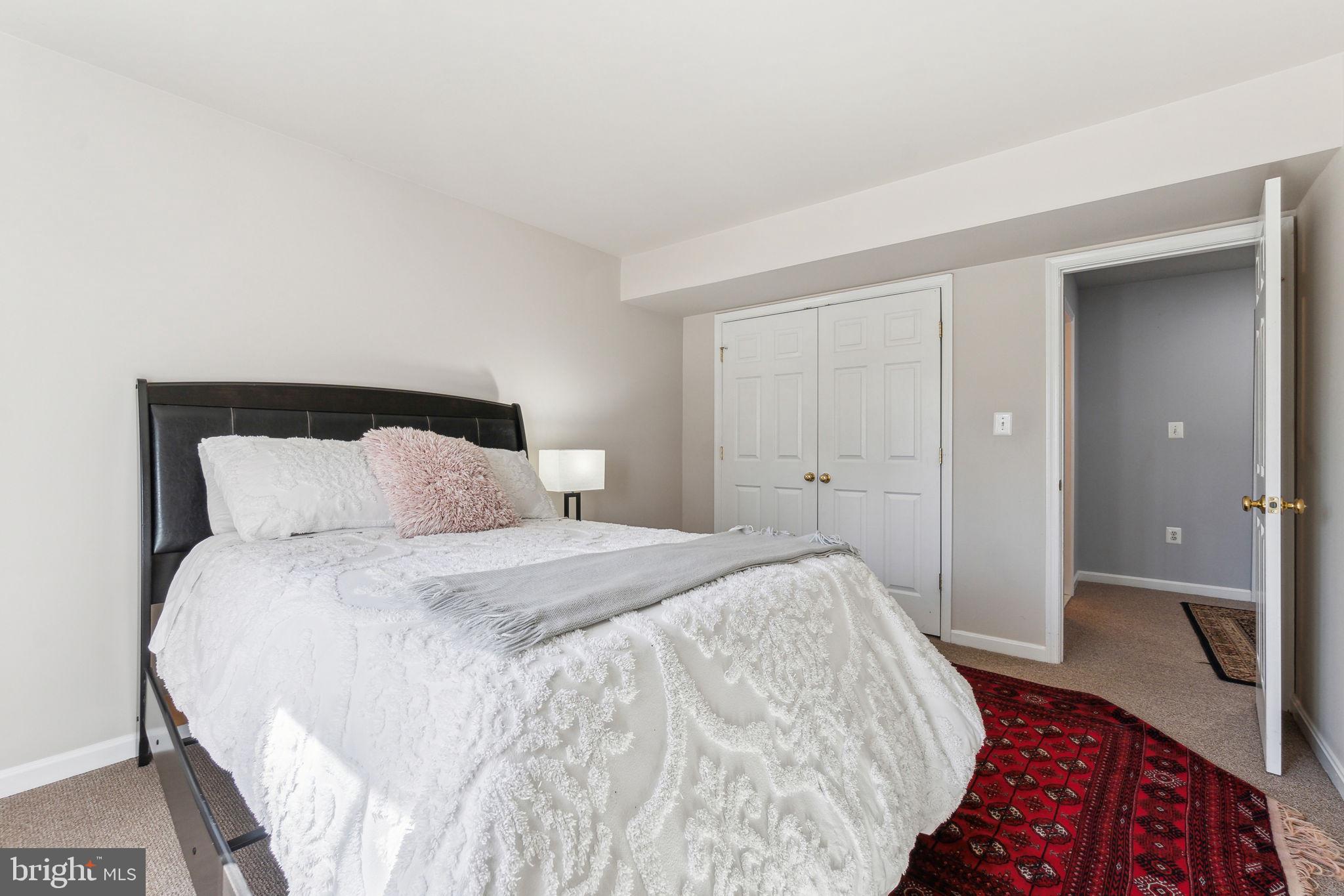 BLOOMS CROSSING - Residential