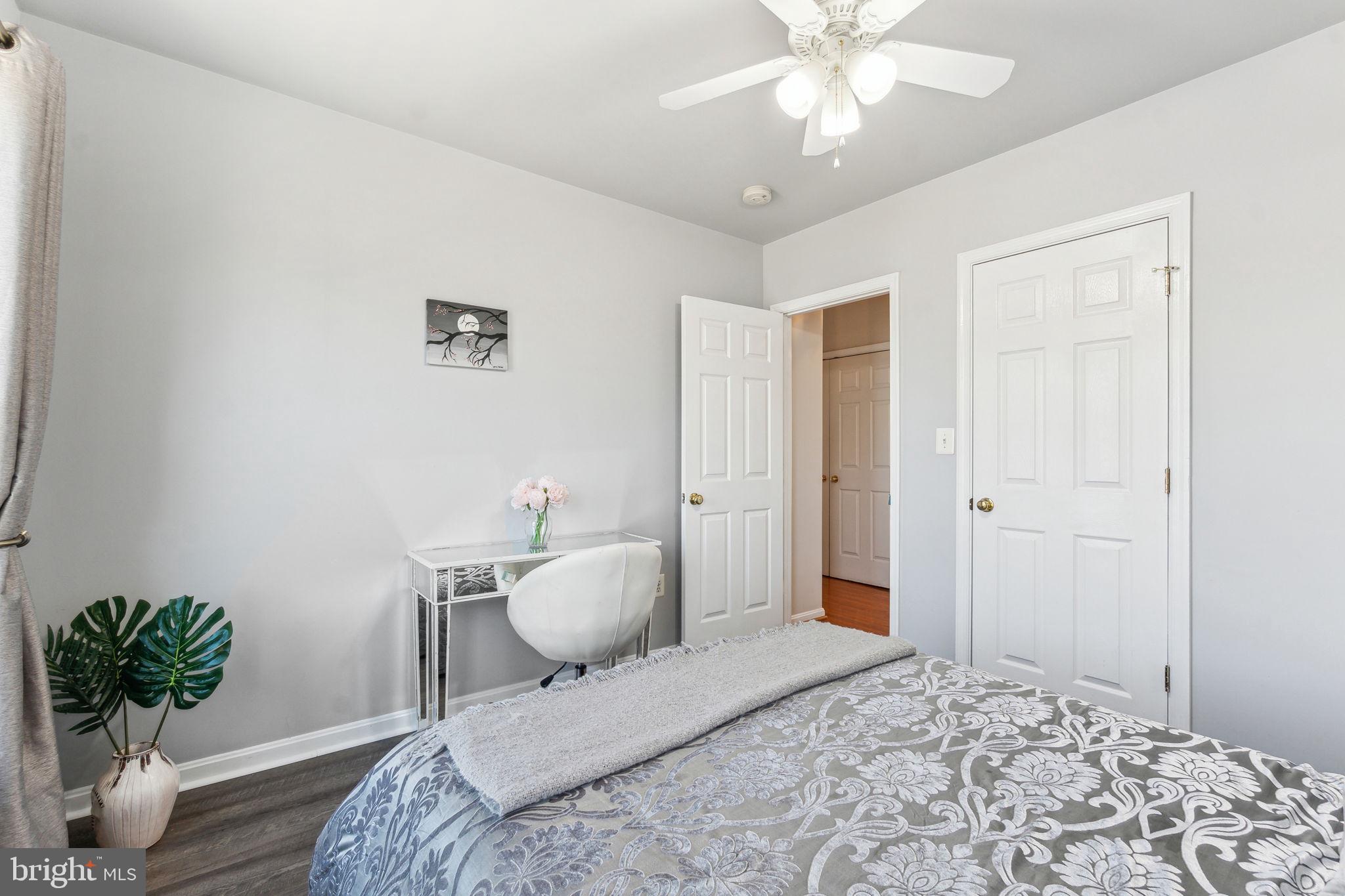 BLOOMS CROSSING - Residential