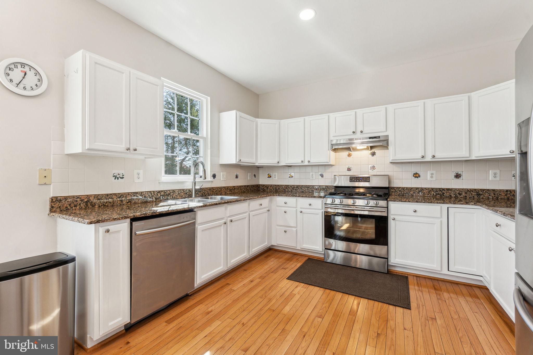 BLOOMS CROSSING - Residential