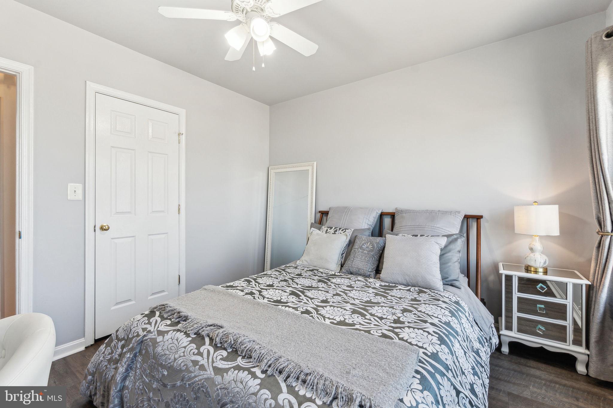 BLOOMS CROSSING - Residential