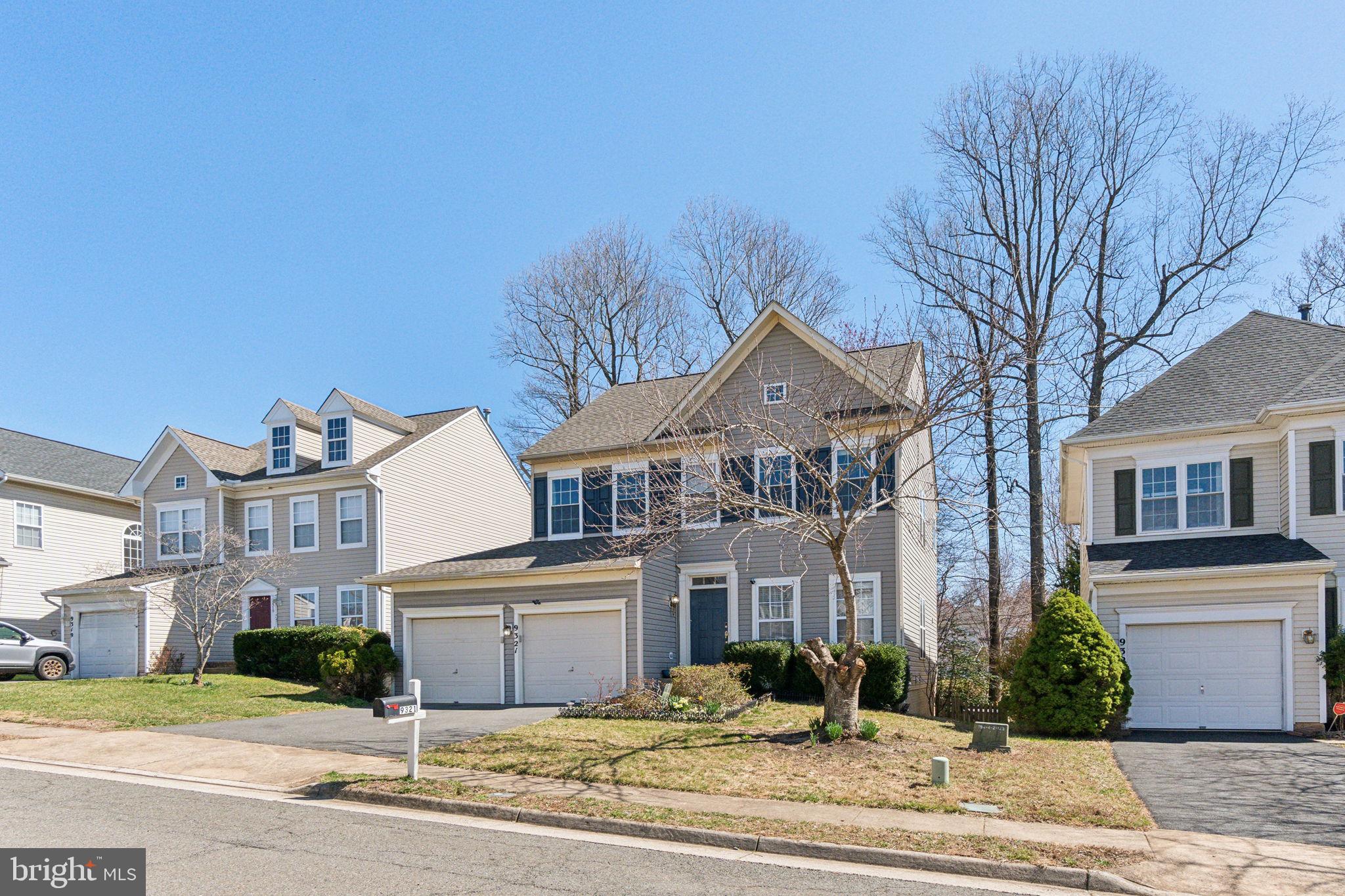 BLOOMS CROSSING - Residential