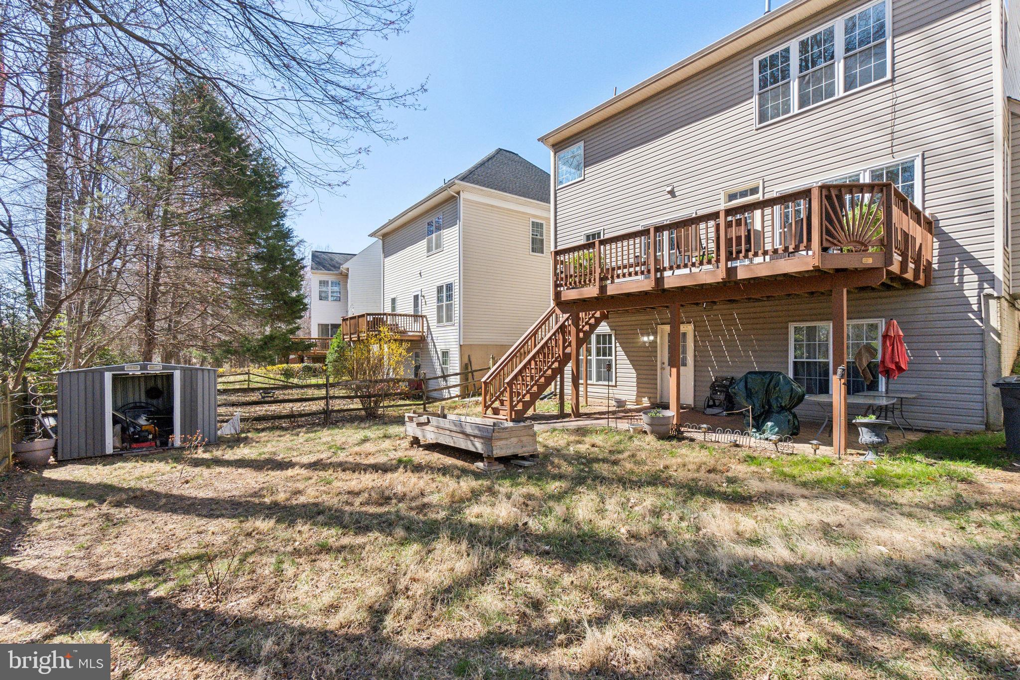 BLOOMS CROSSING - Residential