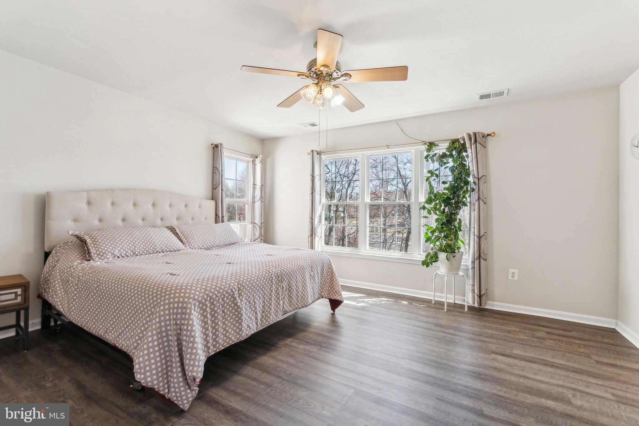 BLOOMS CROSSING - Residential