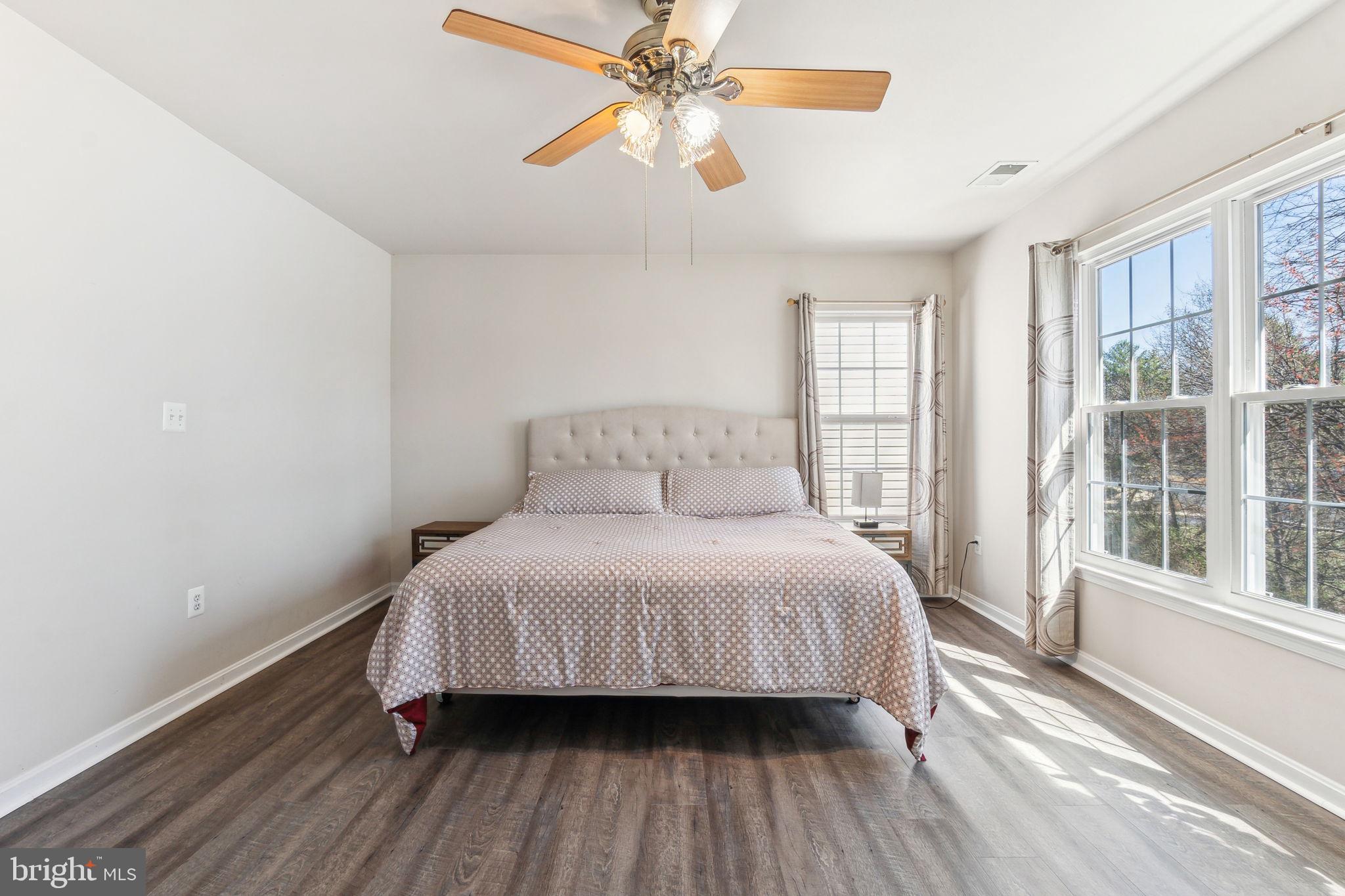 BLOOMS CROSSING - Residential