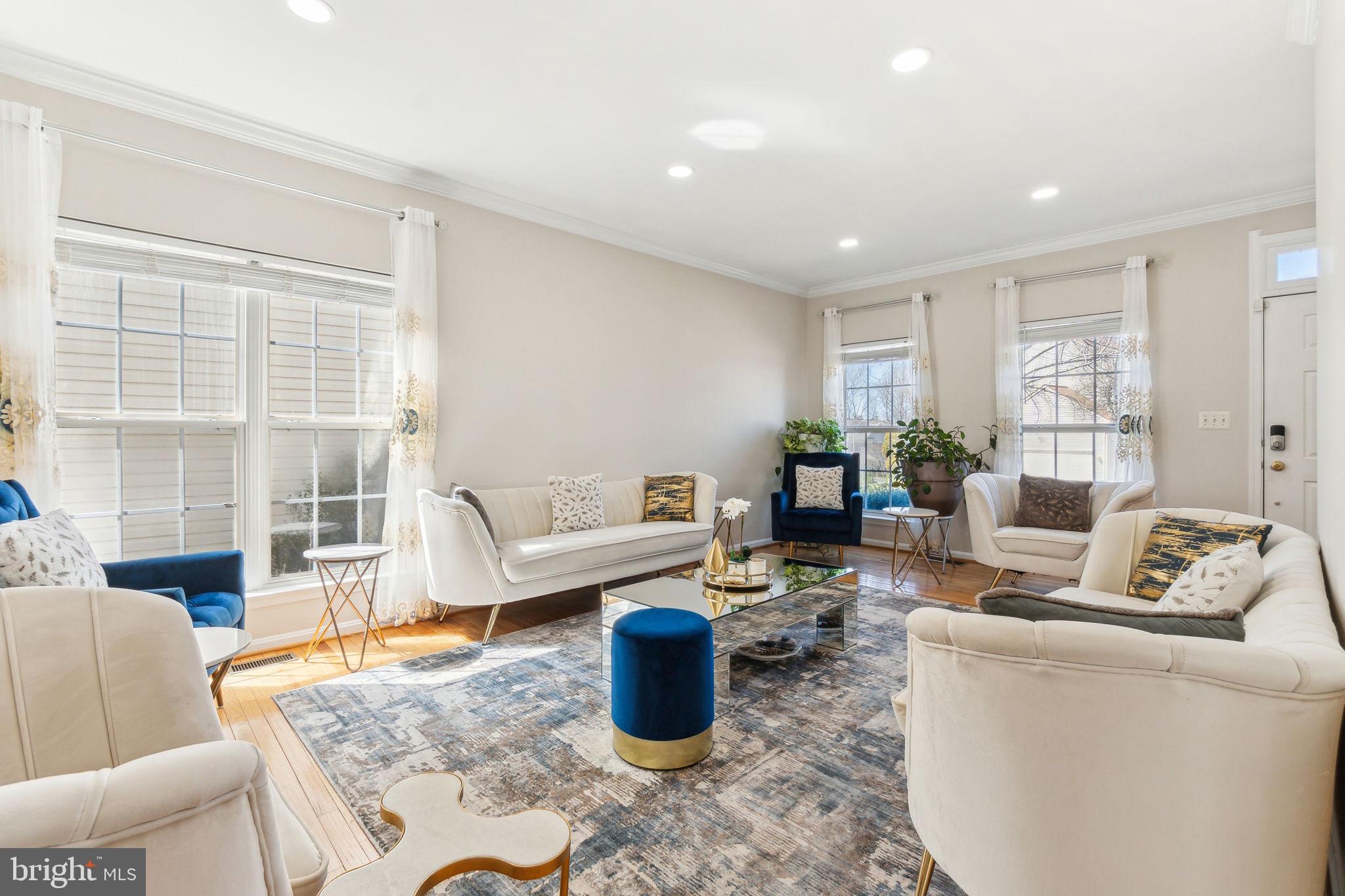 BLOOMS CROSSING - Residential