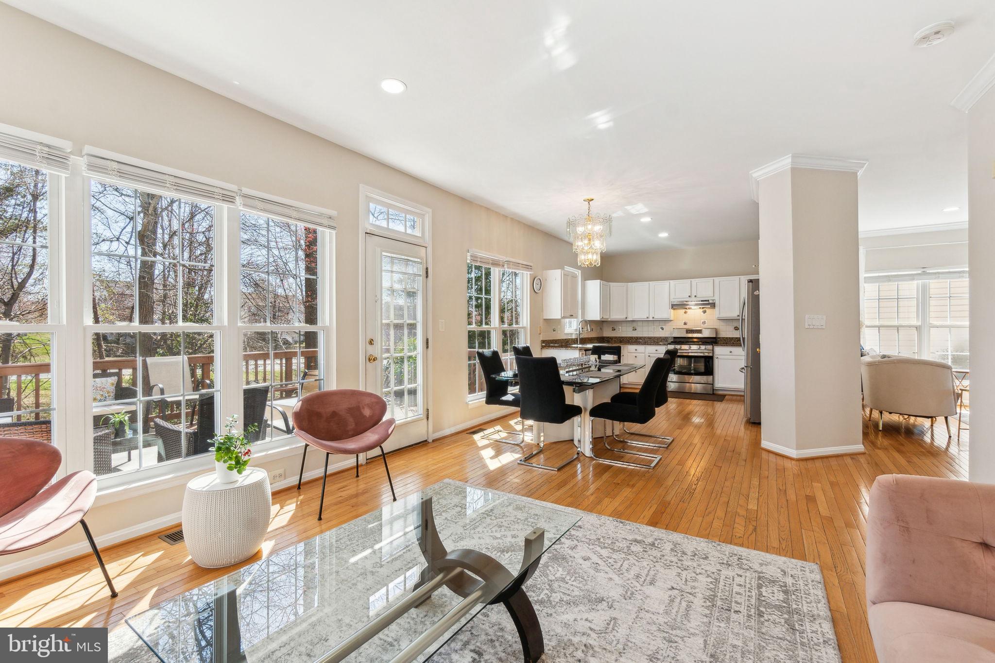 BLOOMS CROSSING - Residential