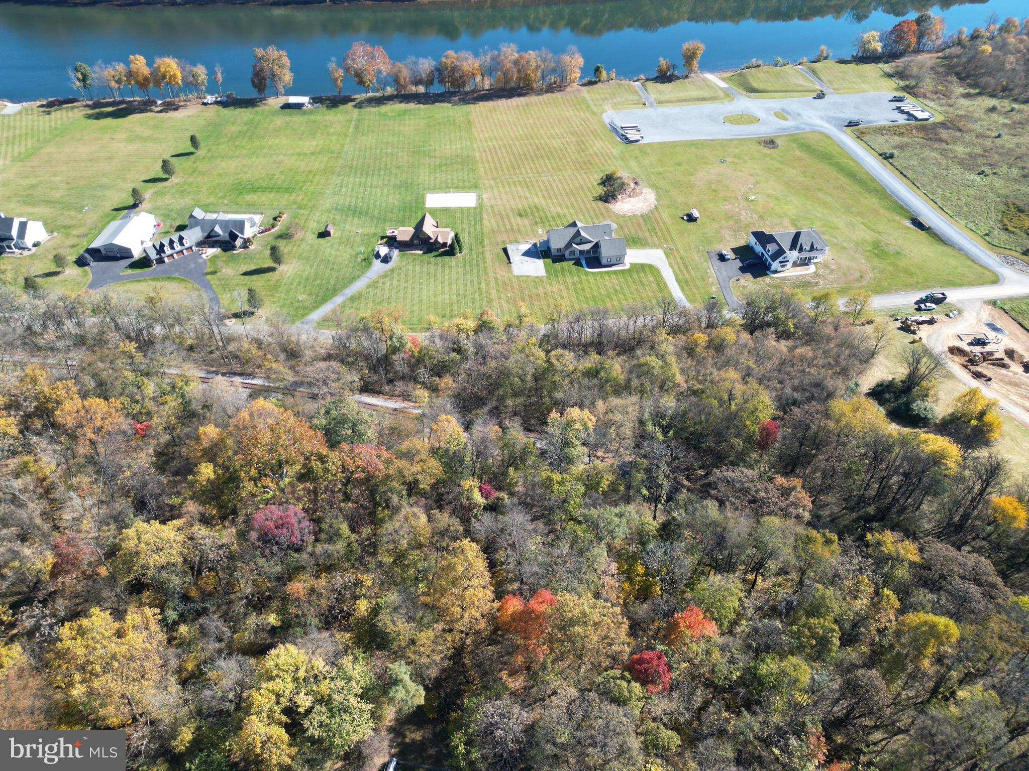 CROSSINGS ON THE POTOMAC - Residential