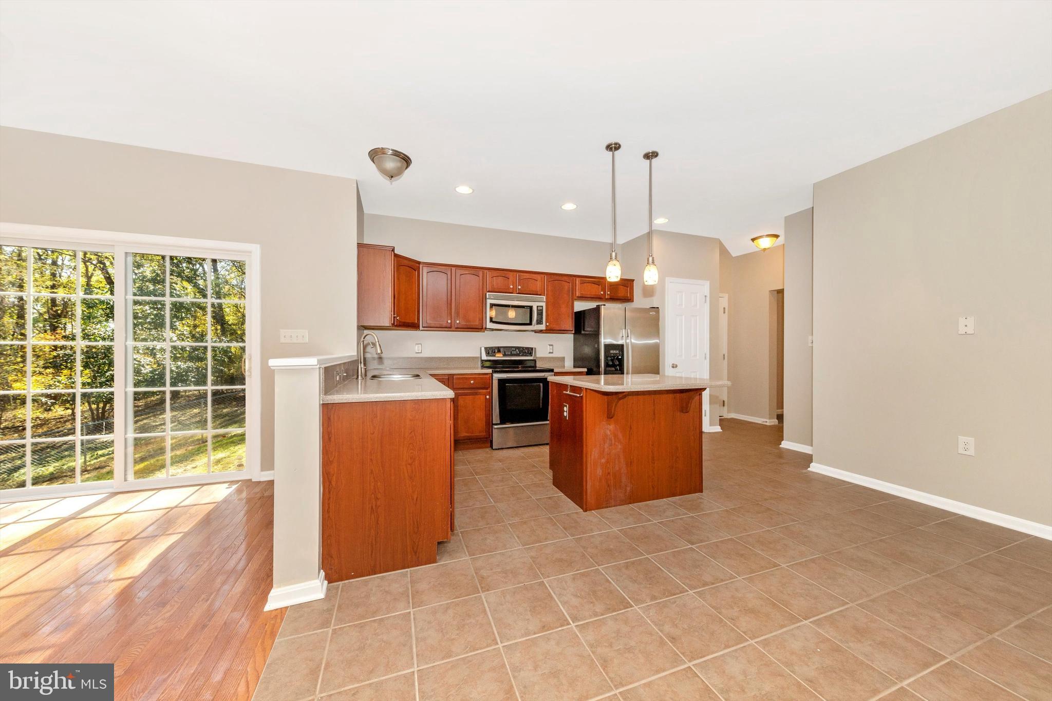 CROSSINGS ON THE POTOMAC - Residential