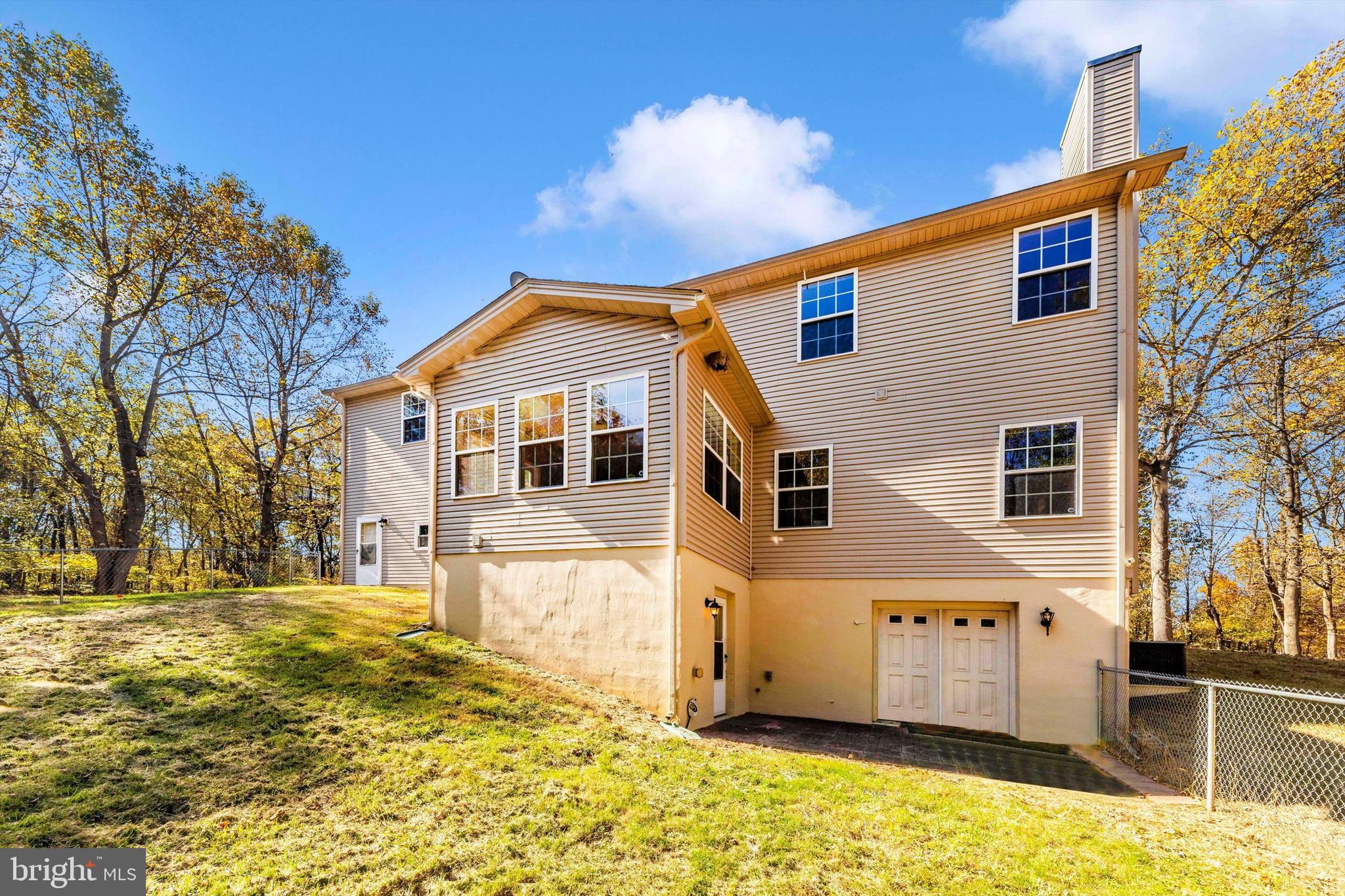 CROSSINGS ON THE POTOMAC - Residential