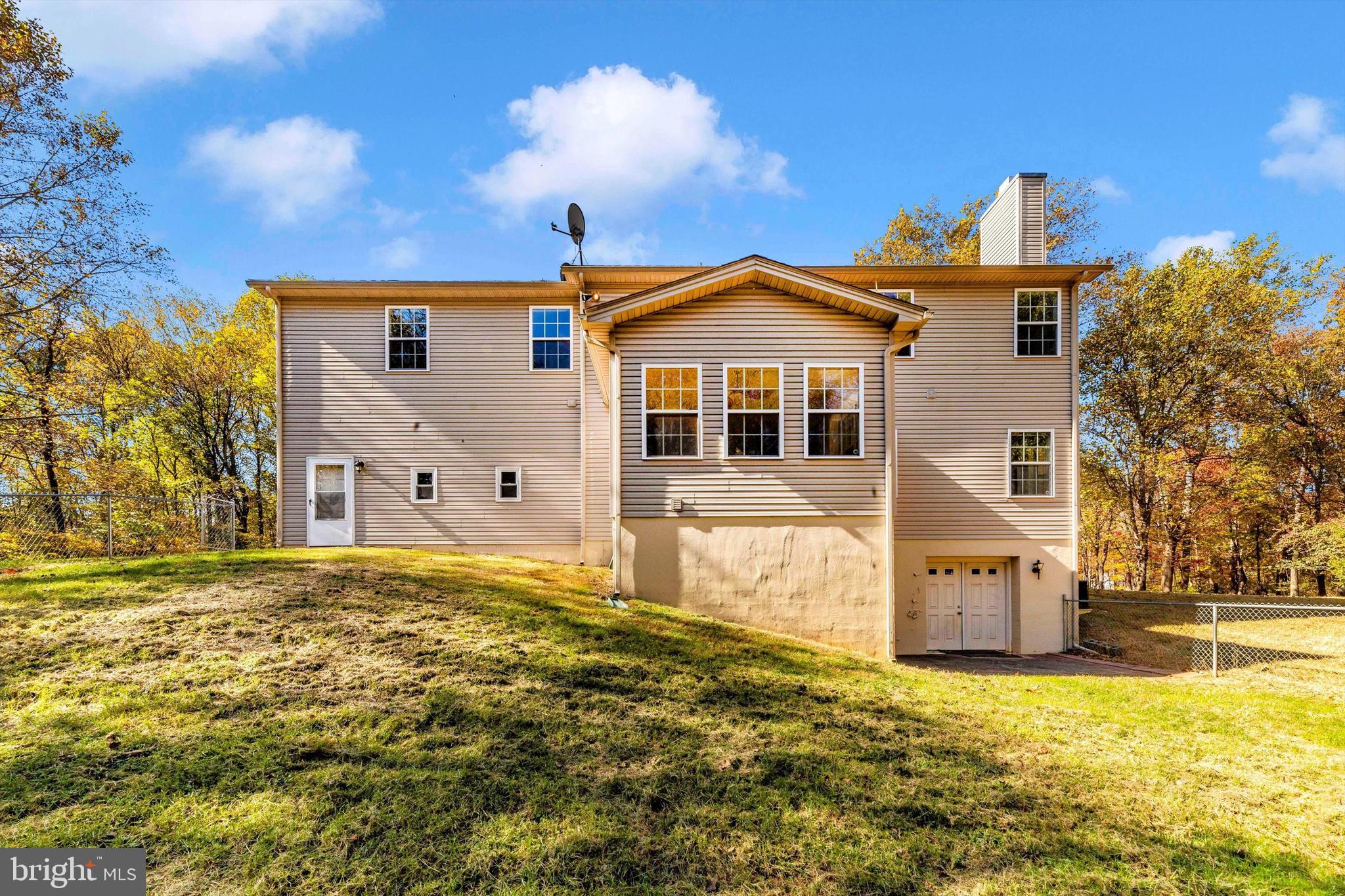 CROSSINGS ON THE POTOMAC - Residential