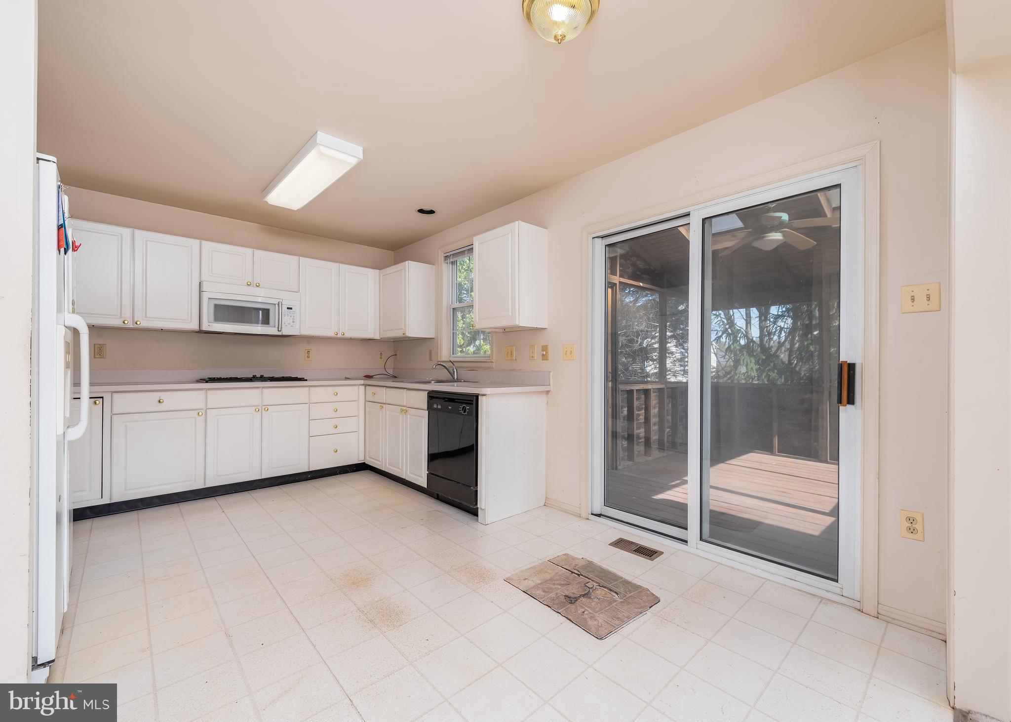 VILLAGE OF PAINTERS MILL - Residential