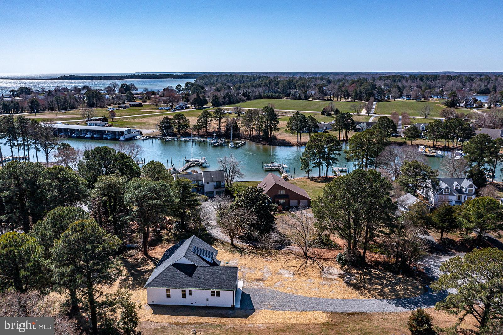 CHESAPEAKE HARBOR - Residential