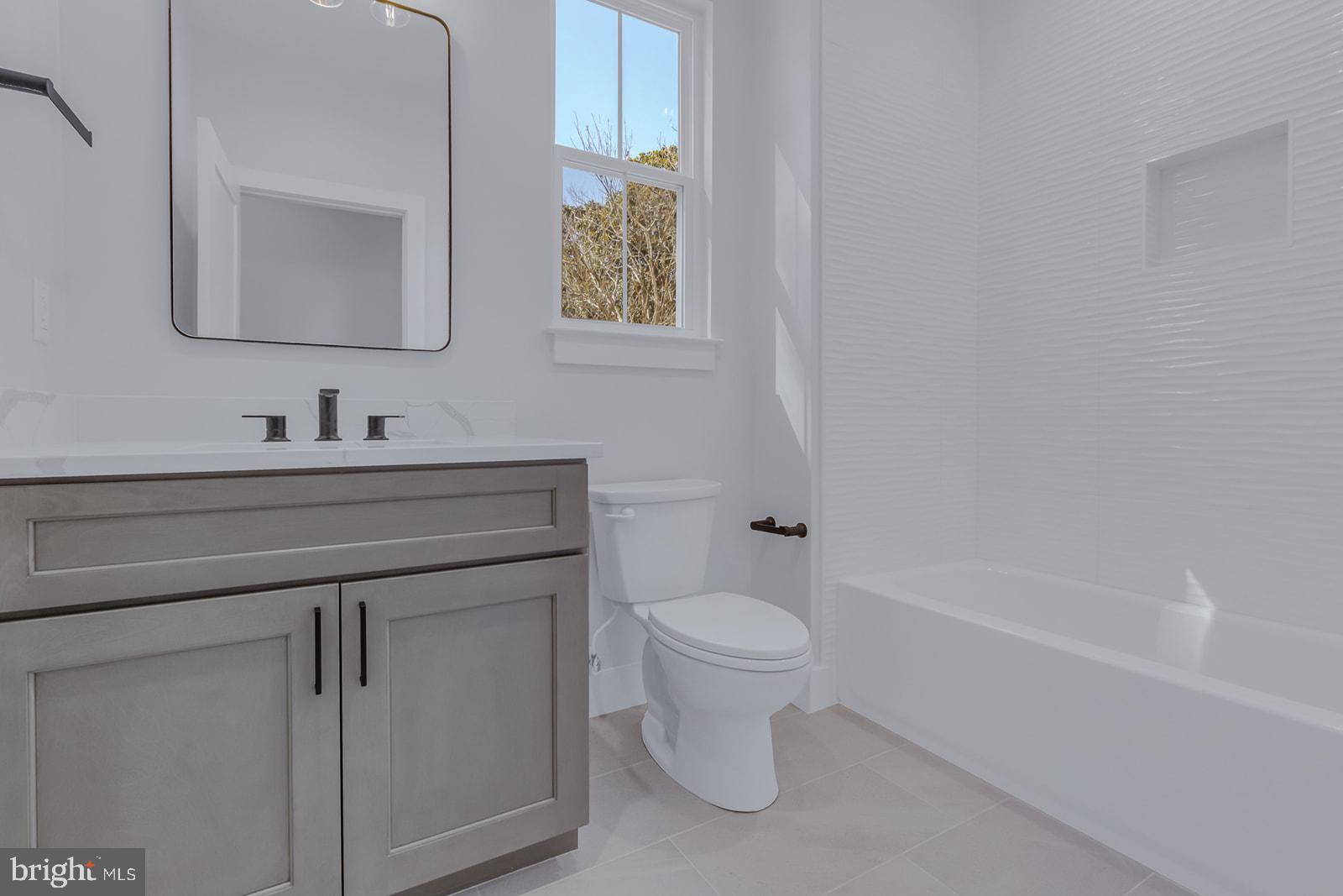 CHESAPEAKE HARBOR - Residential