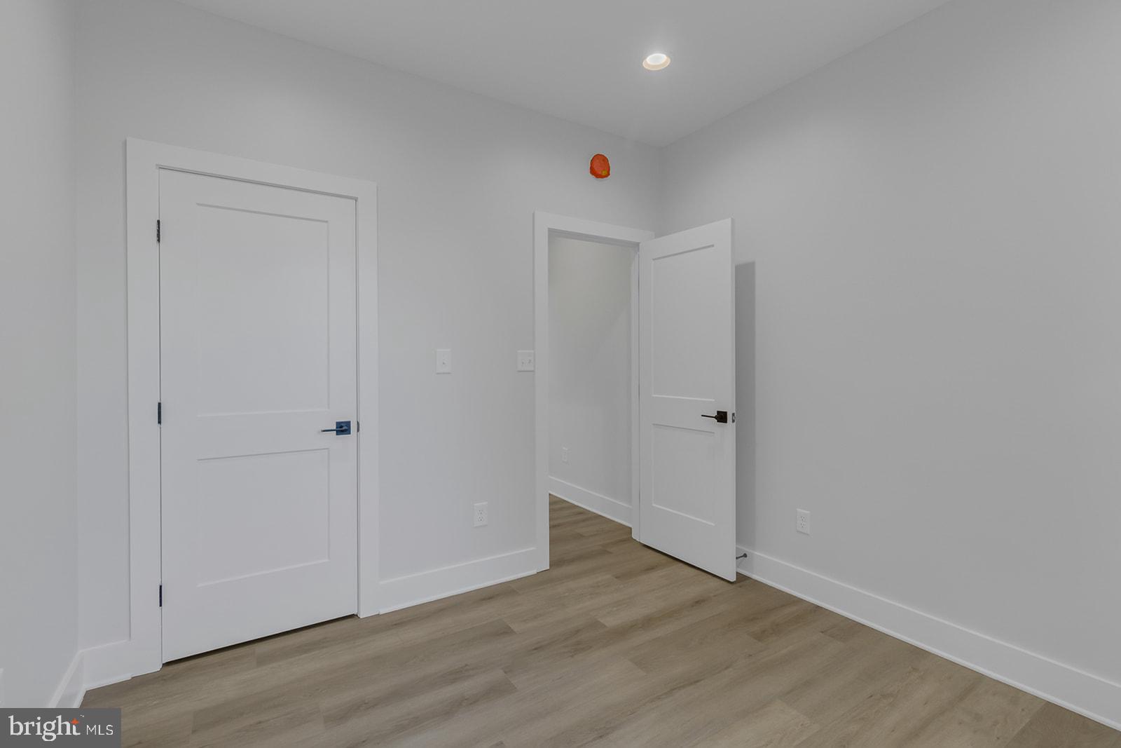 CHESAPEAKE HARBOR - Residential