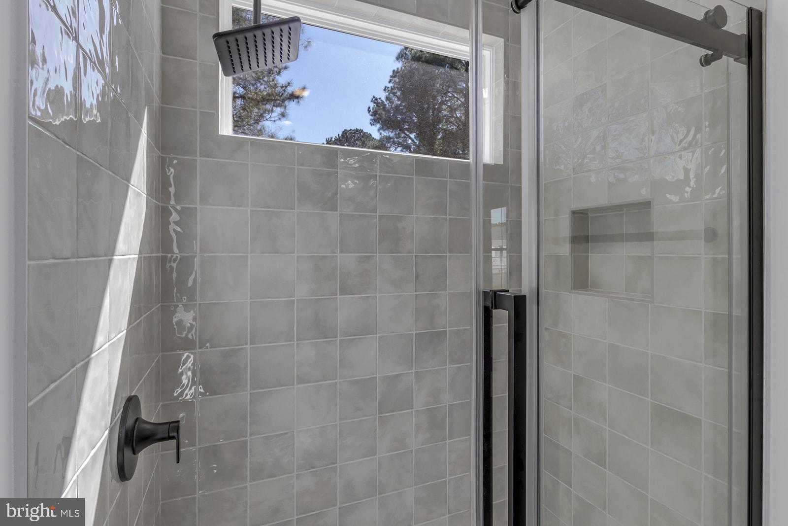 CHESAPEAKE HARBOR - Residential