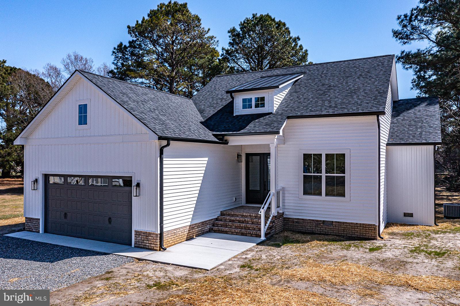 CHESAPEAKE HARBOR - Residential