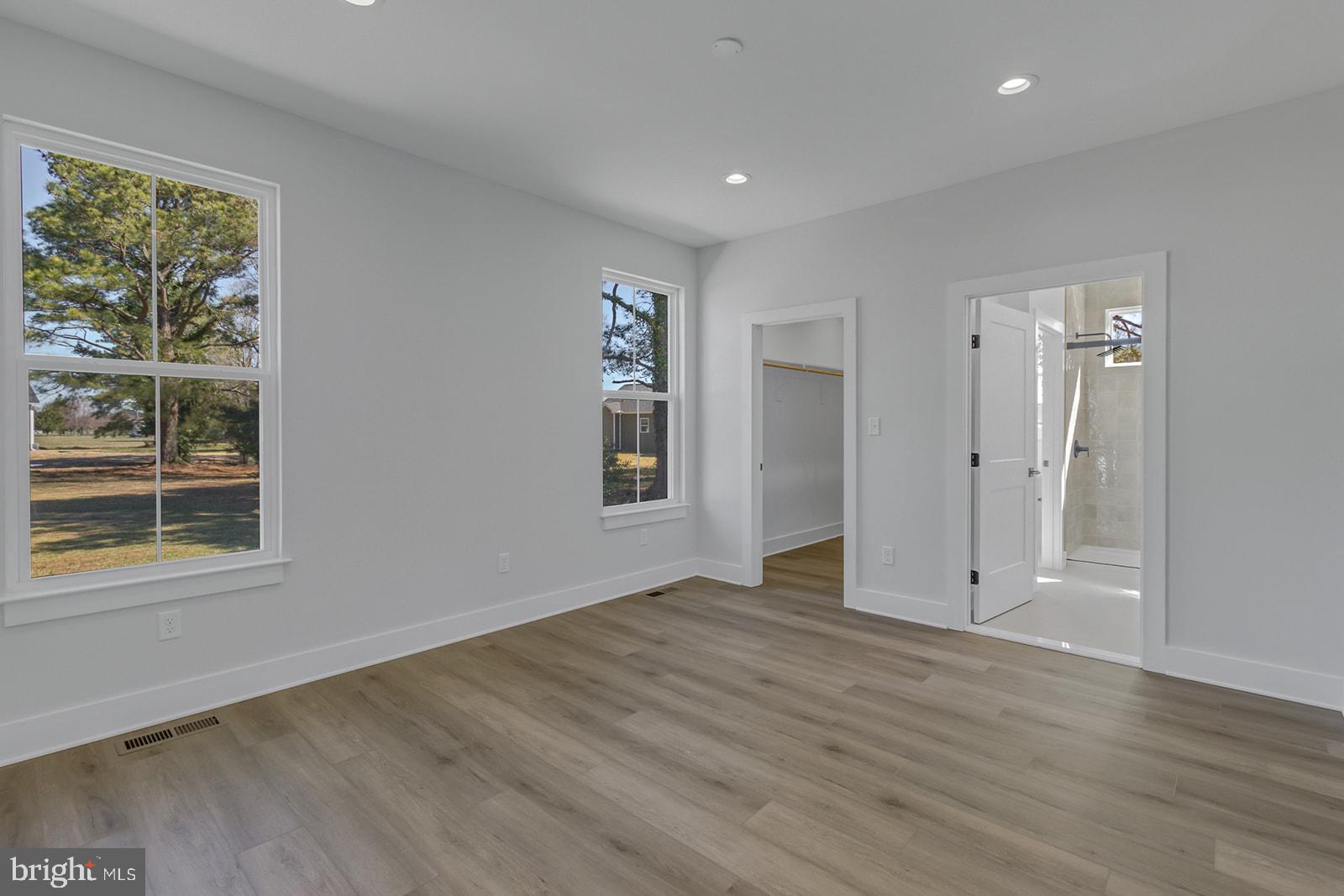 CHESAPEAKE HARBOR - Residential