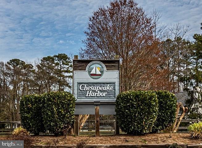 CHESAPEAKE HARBOR - Residential