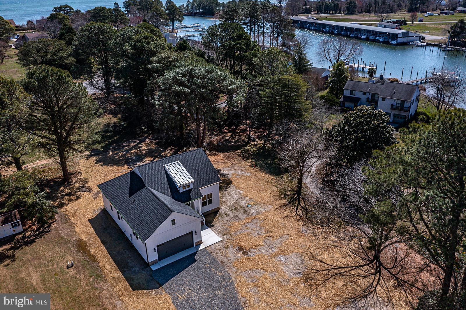 CHESAPEAKE HARBOR - Residential