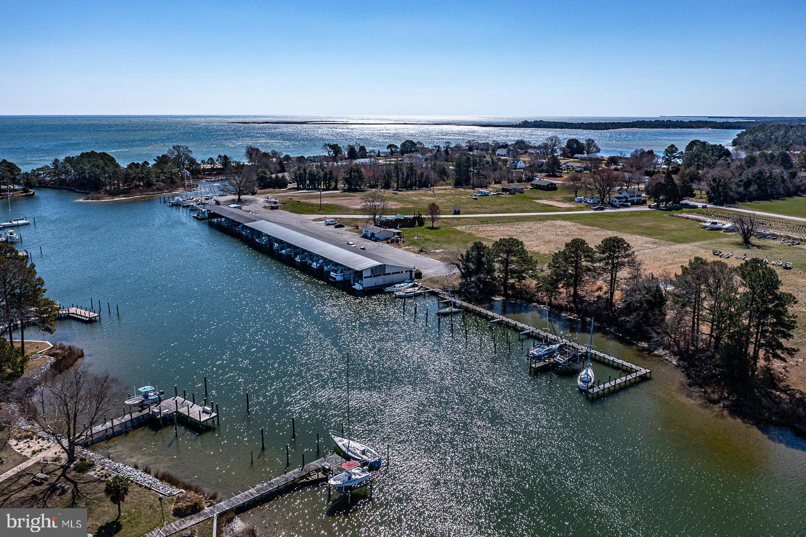 CHESAPEAKE HARBOR - Residential