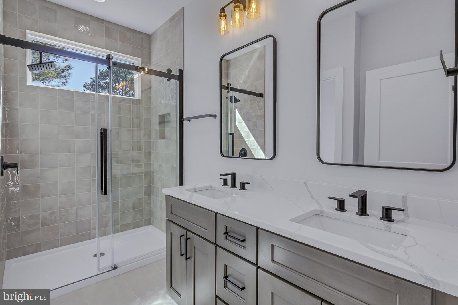 CHESAPEAKE HARBOR - Residential