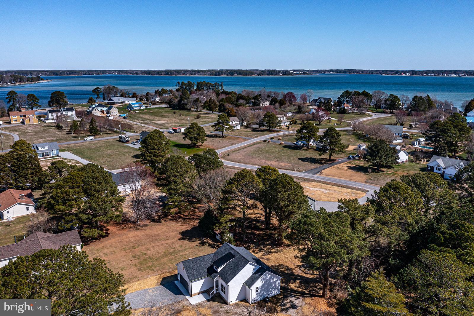 CHESAPEAKE HARBOR - Residential