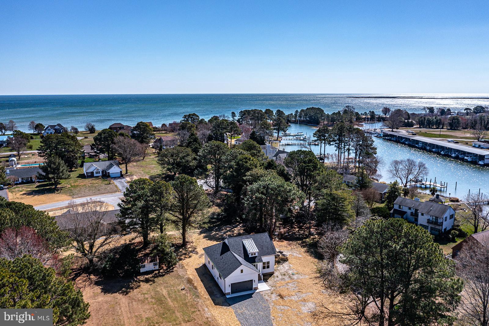CHESAPEAKE HARBOR - Residential