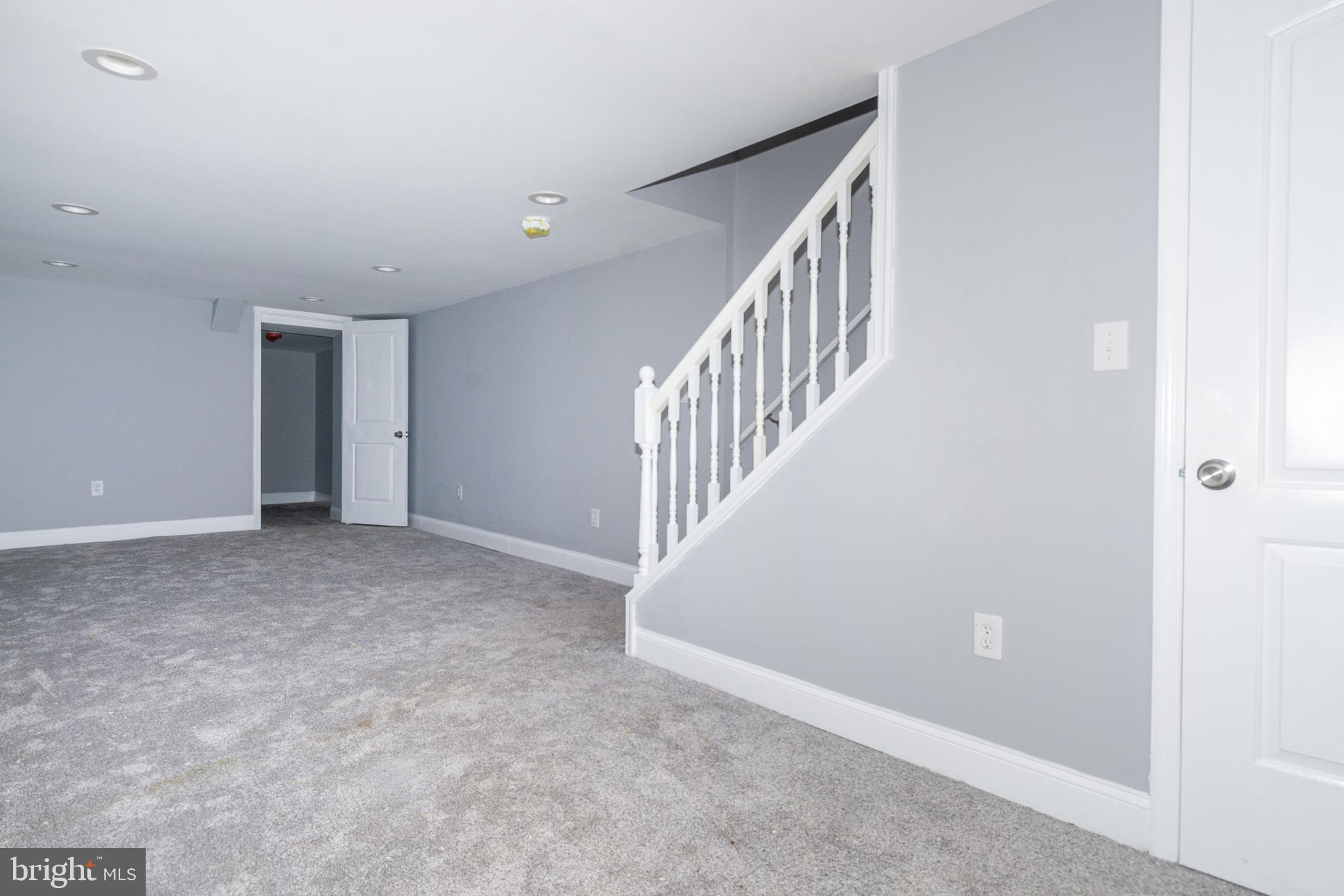 COLD SPRING NEWTOWN - Residential