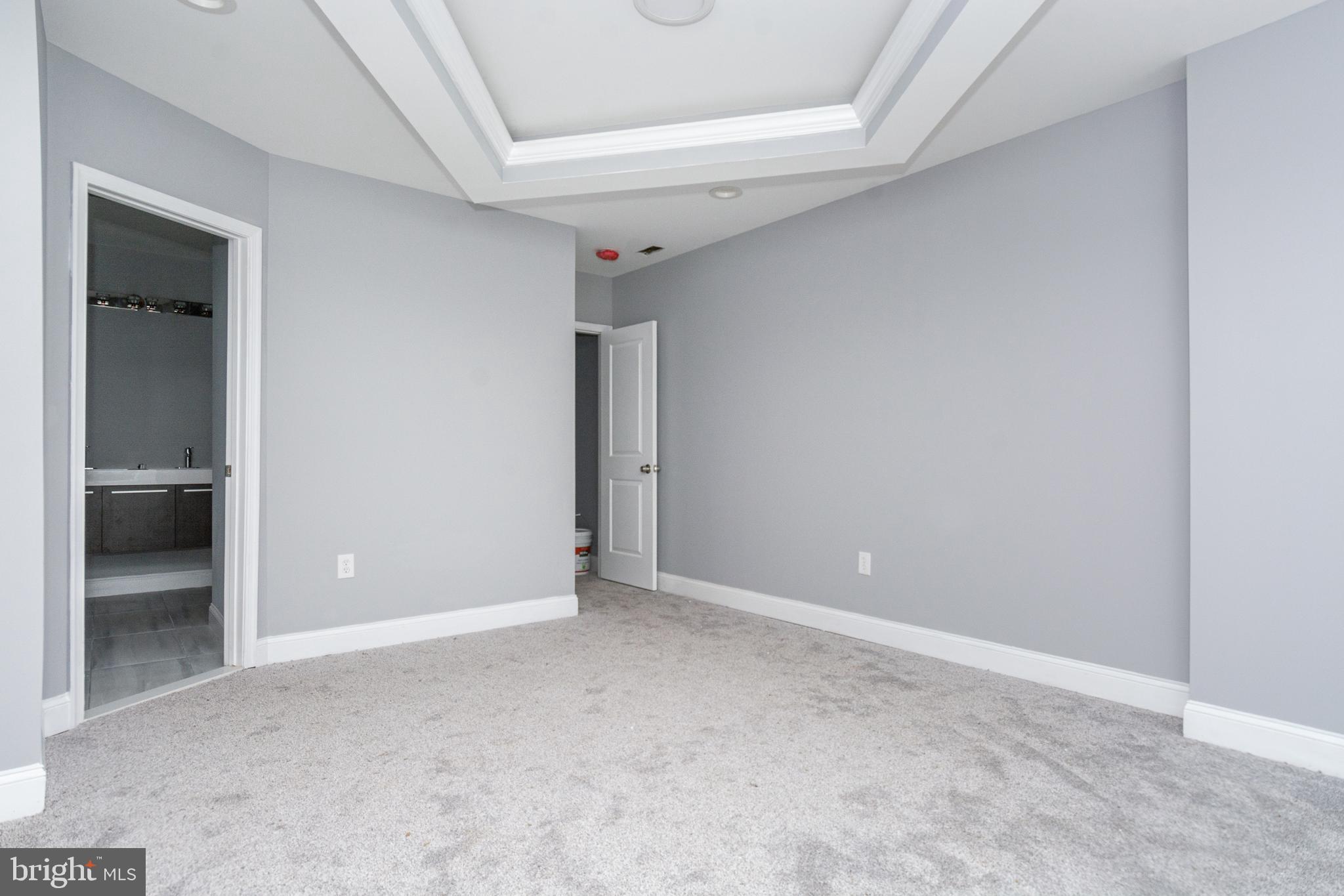 COLD SPRING NEWTOWN - Residential