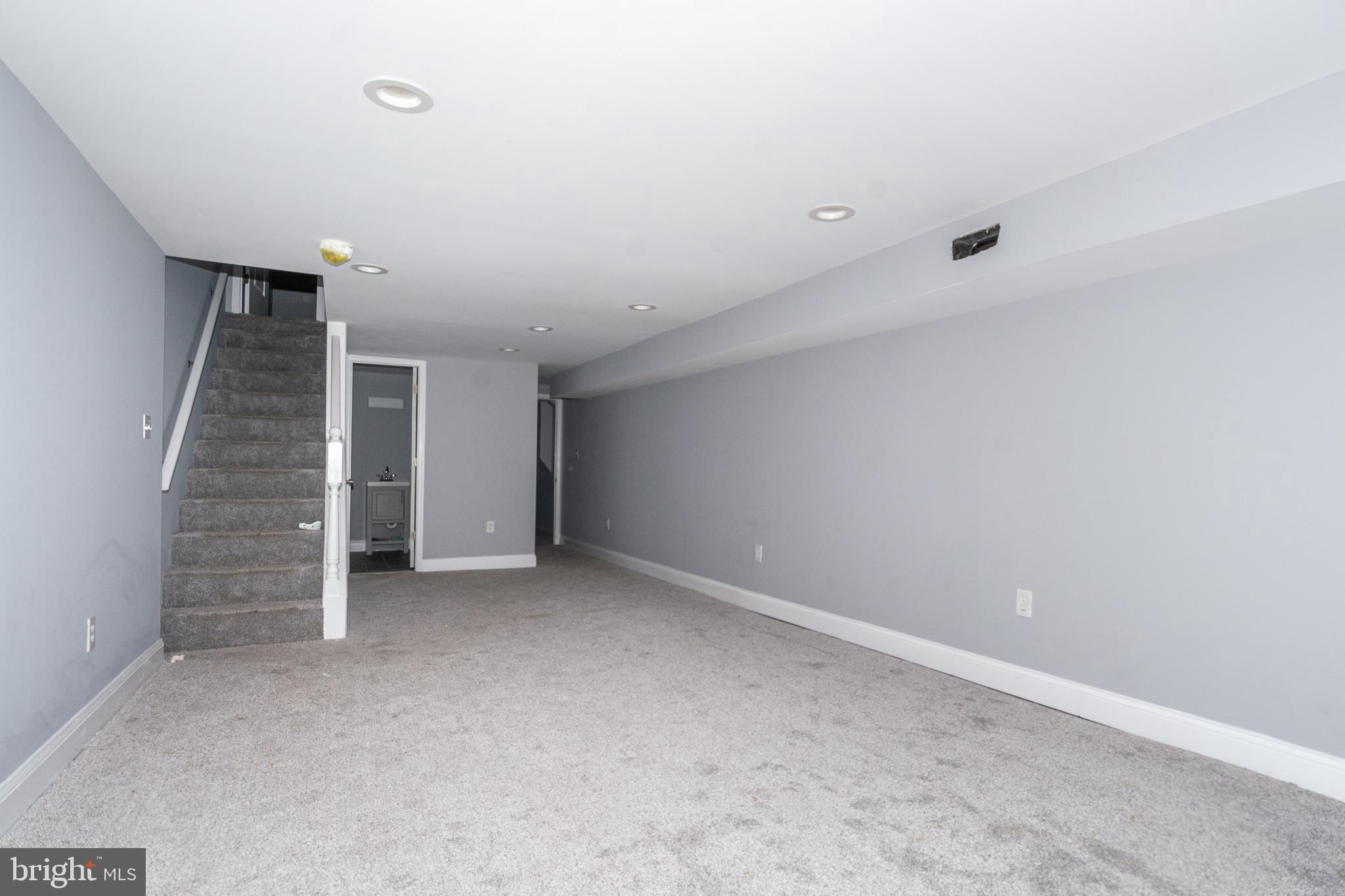 COLD SPRING NEWTOWN - Residential