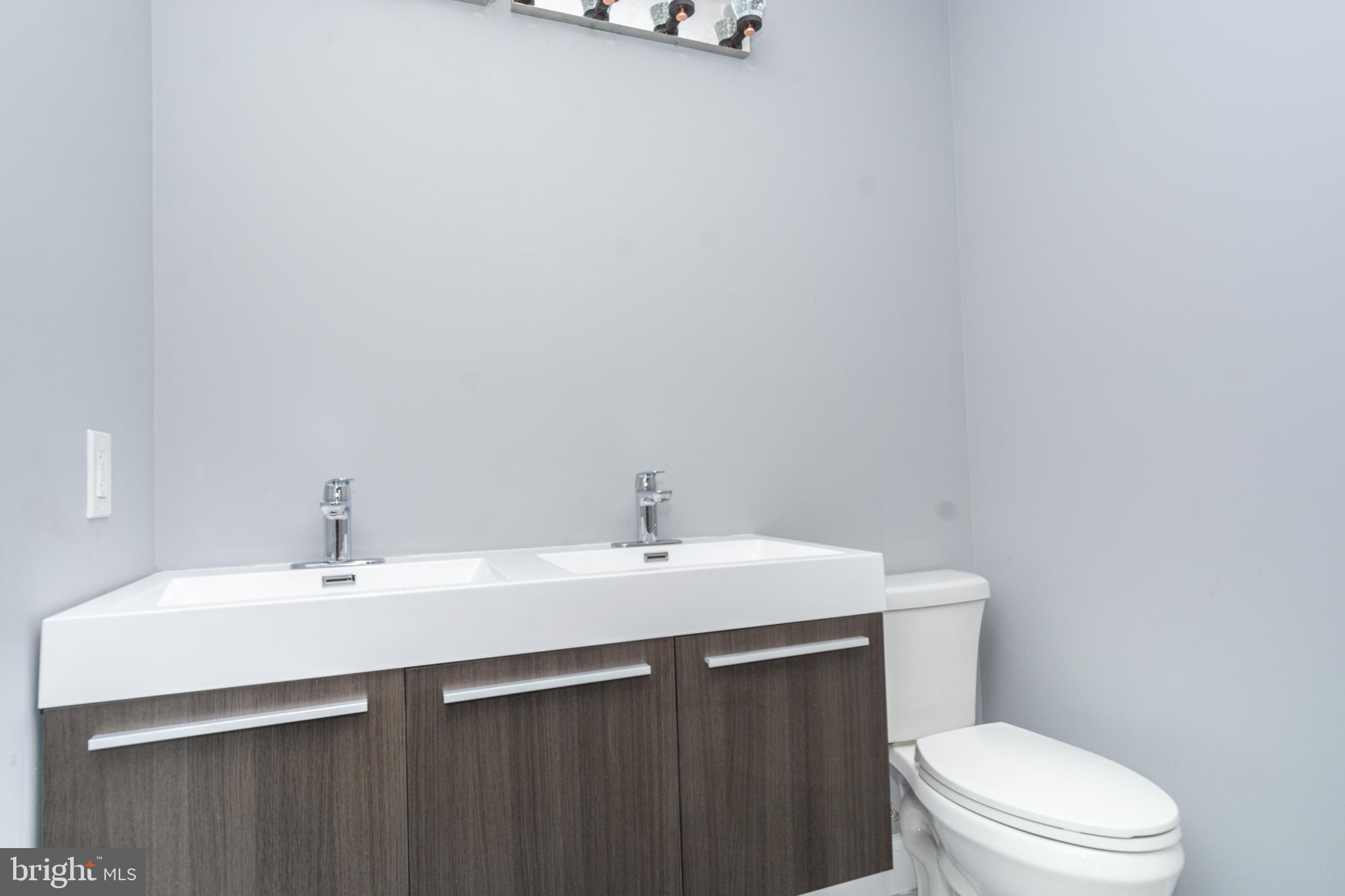 COLD SPRING NEWTOWN - Residential