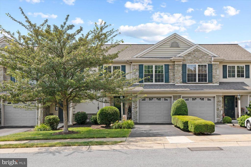 Photo of 740 Skywalk Lane, Lancaster, PA 17601 (MLS # PALA2052586)