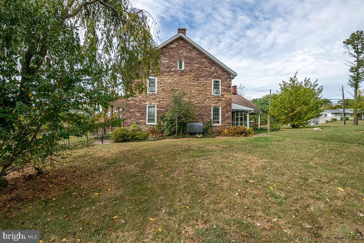 3059 PETERS MOUNTAIN ROAD