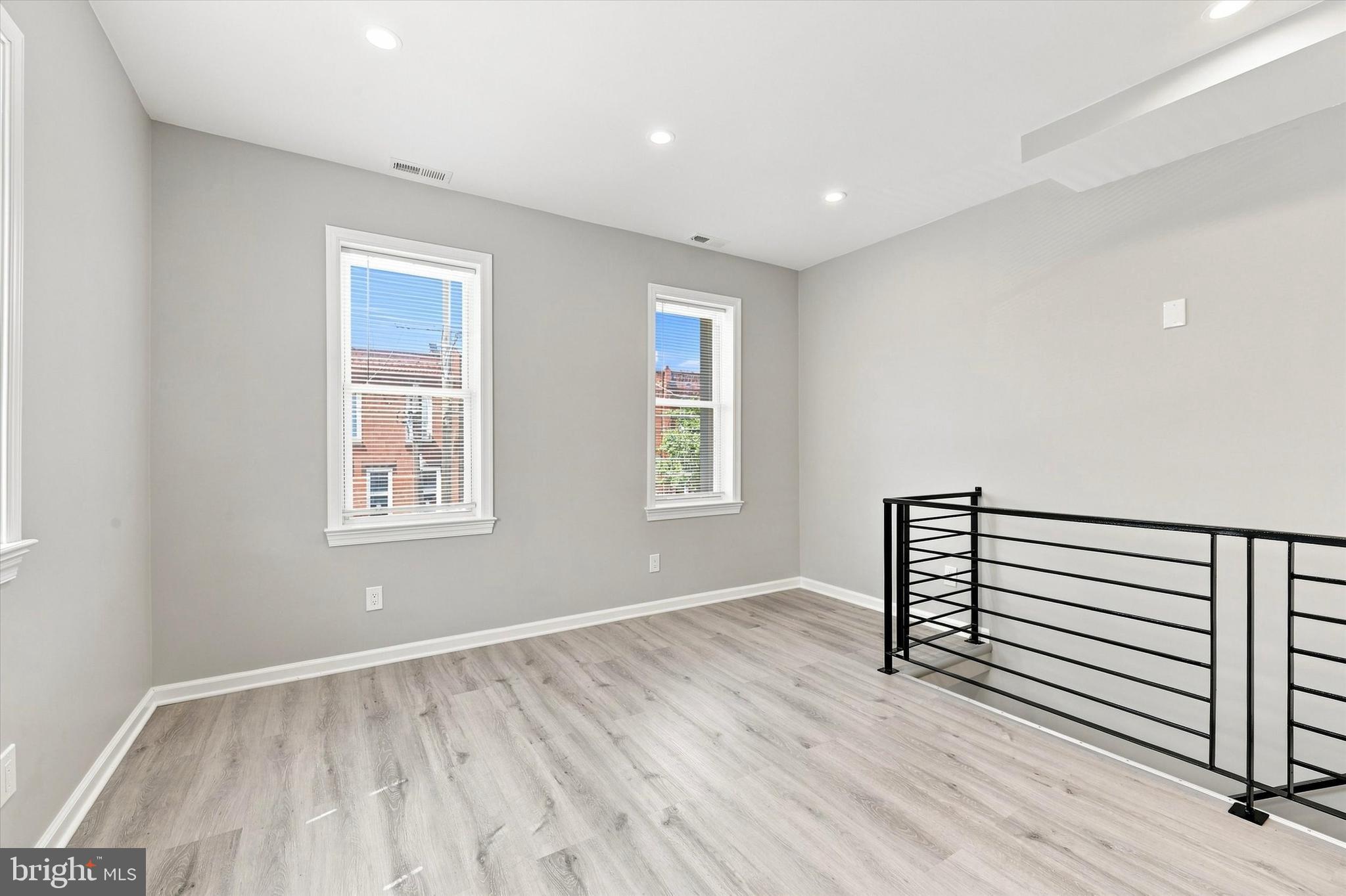 2649 E CLEARFIELD STREET UNIT B (2ND FLOOR)