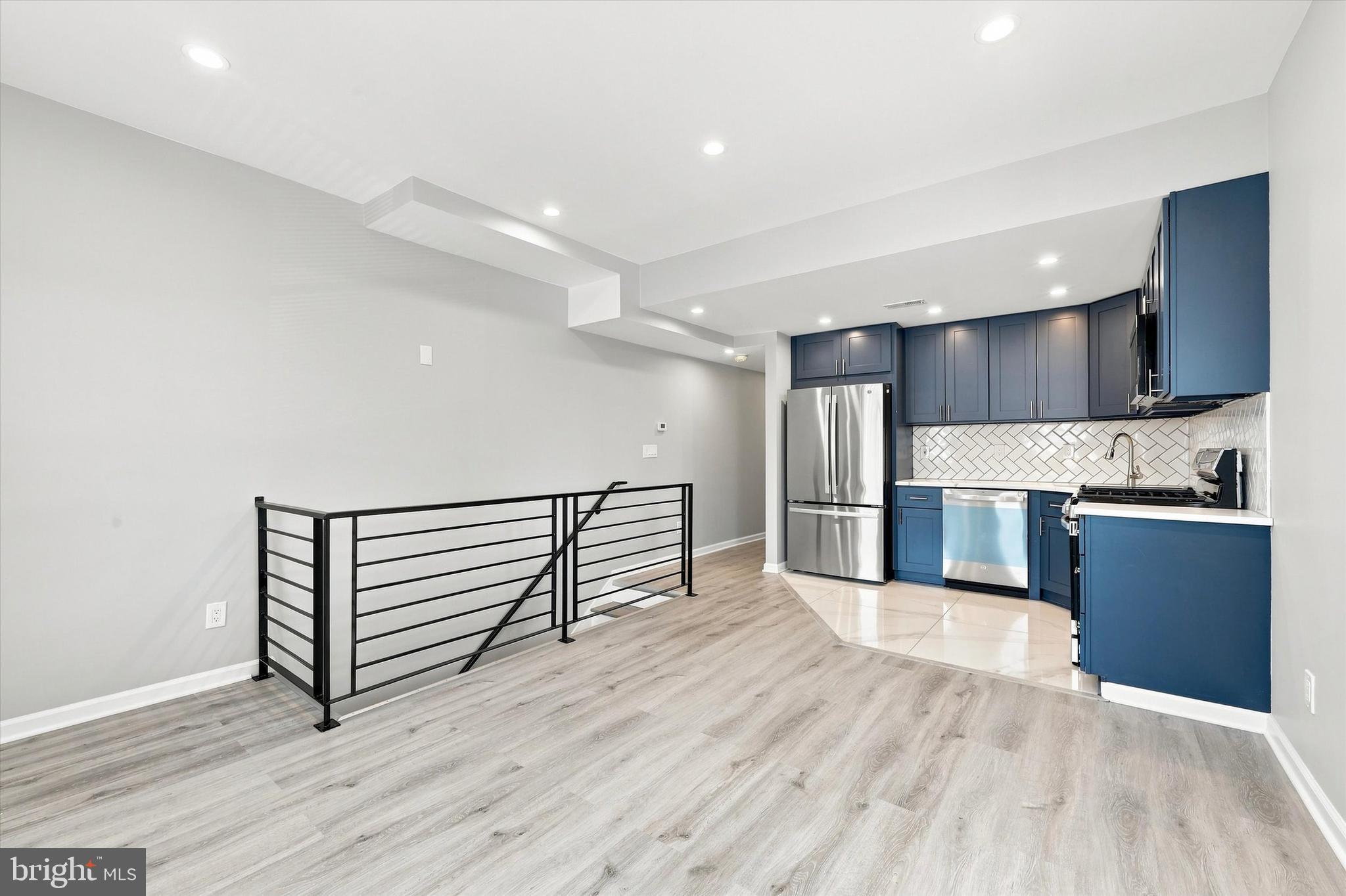 2649 E CLEARFIELD STREET UNIT B (2ND FLOOR)