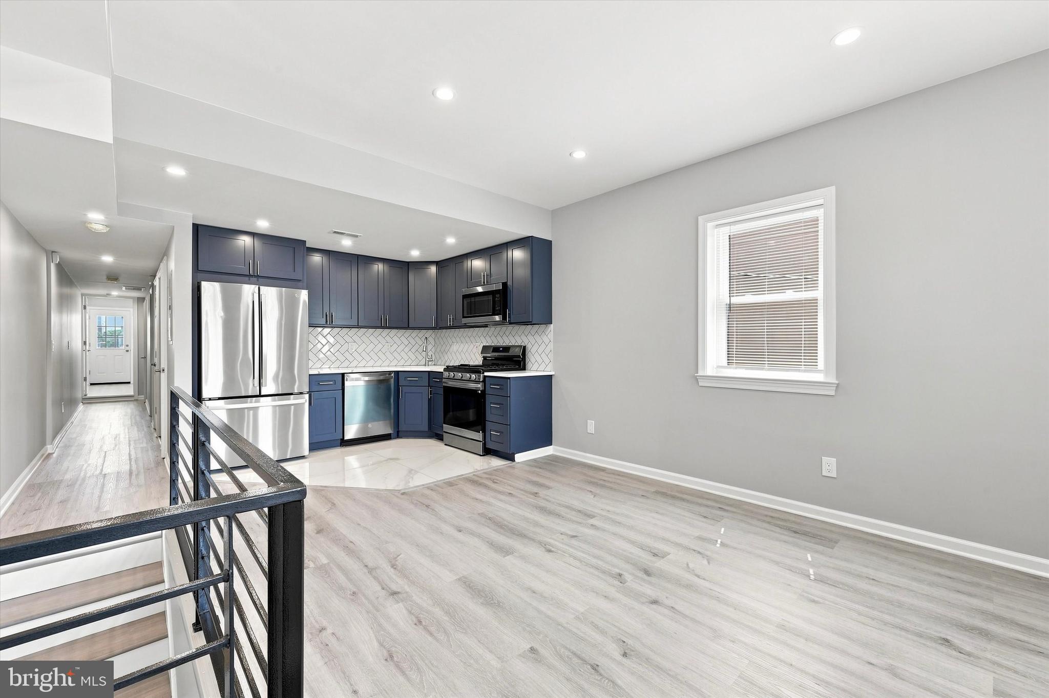 2649 E CLEARFIELD STREET UNIT B (2ND FLOOR)