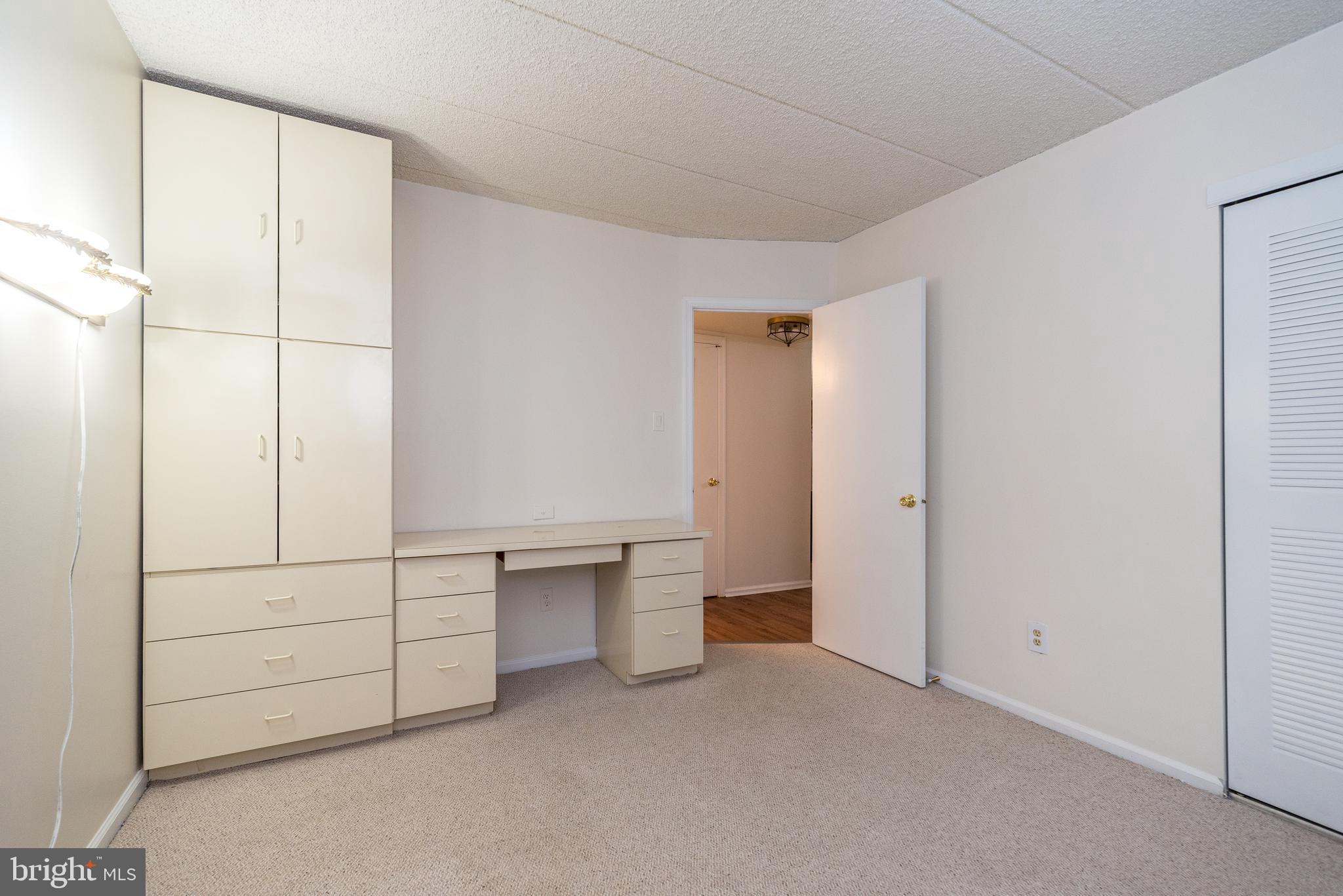 ELKINS PARK - Residential