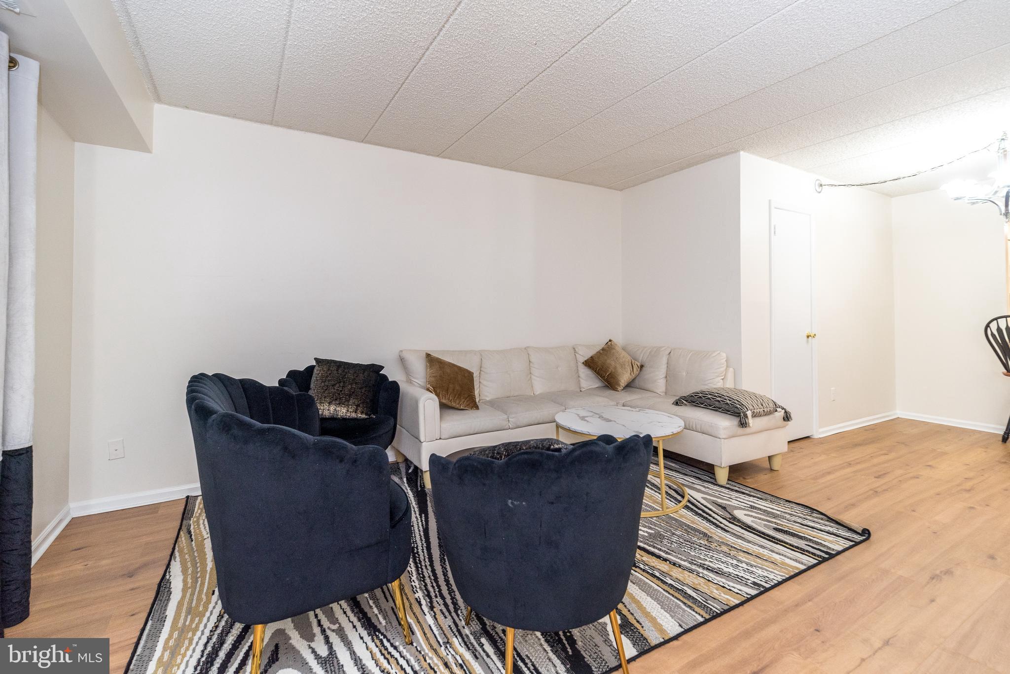 ELKINS PARK - Residential