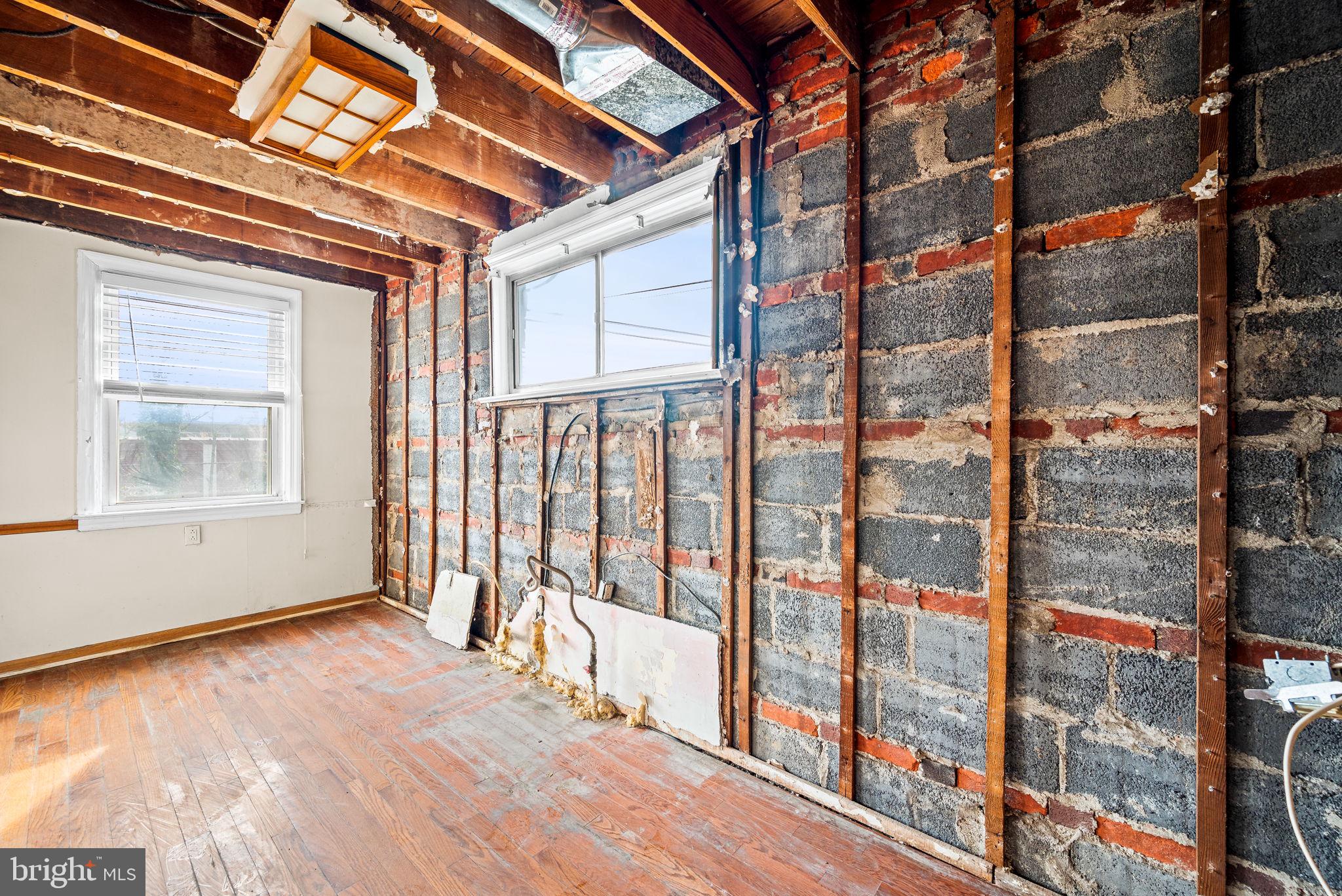 CLIFTON HEIGHTS - Residential