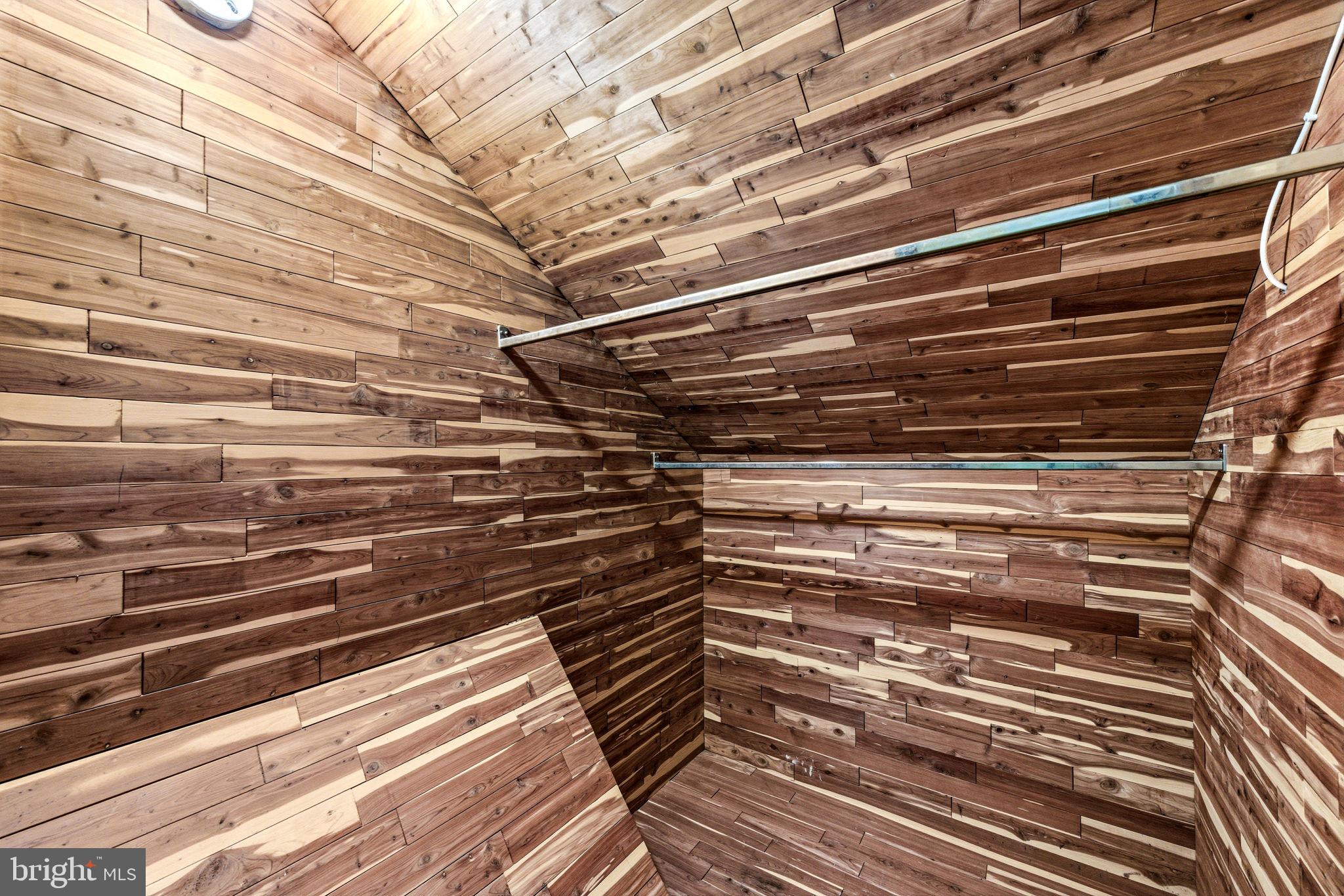 SCOT GLEN - Residential