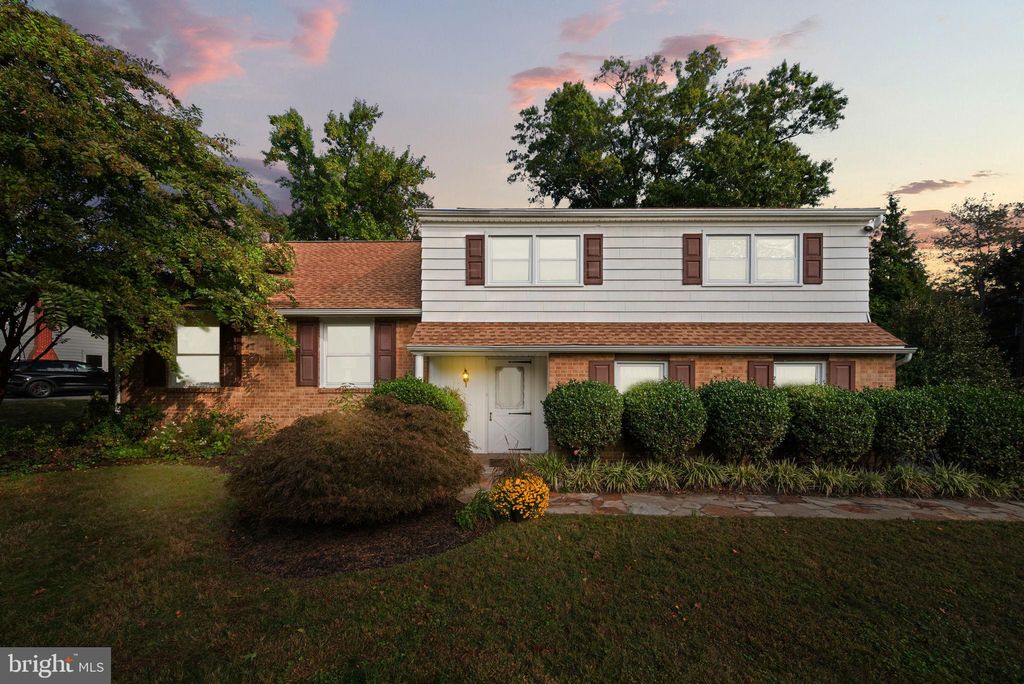 Photo of 210 Cooper Drive, WALLINGFORD, PA 19086 (MLS # PADE2102210)