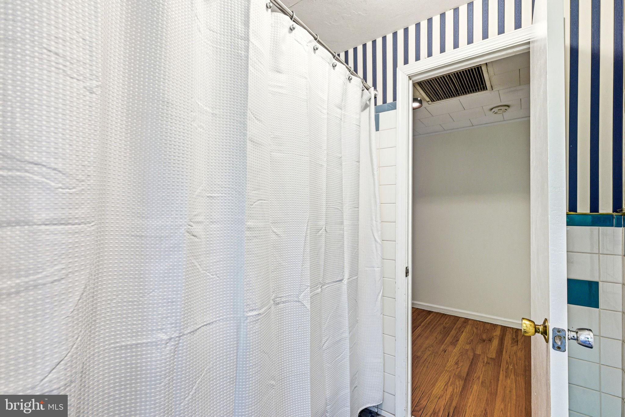 SCOT GLEN - Residential